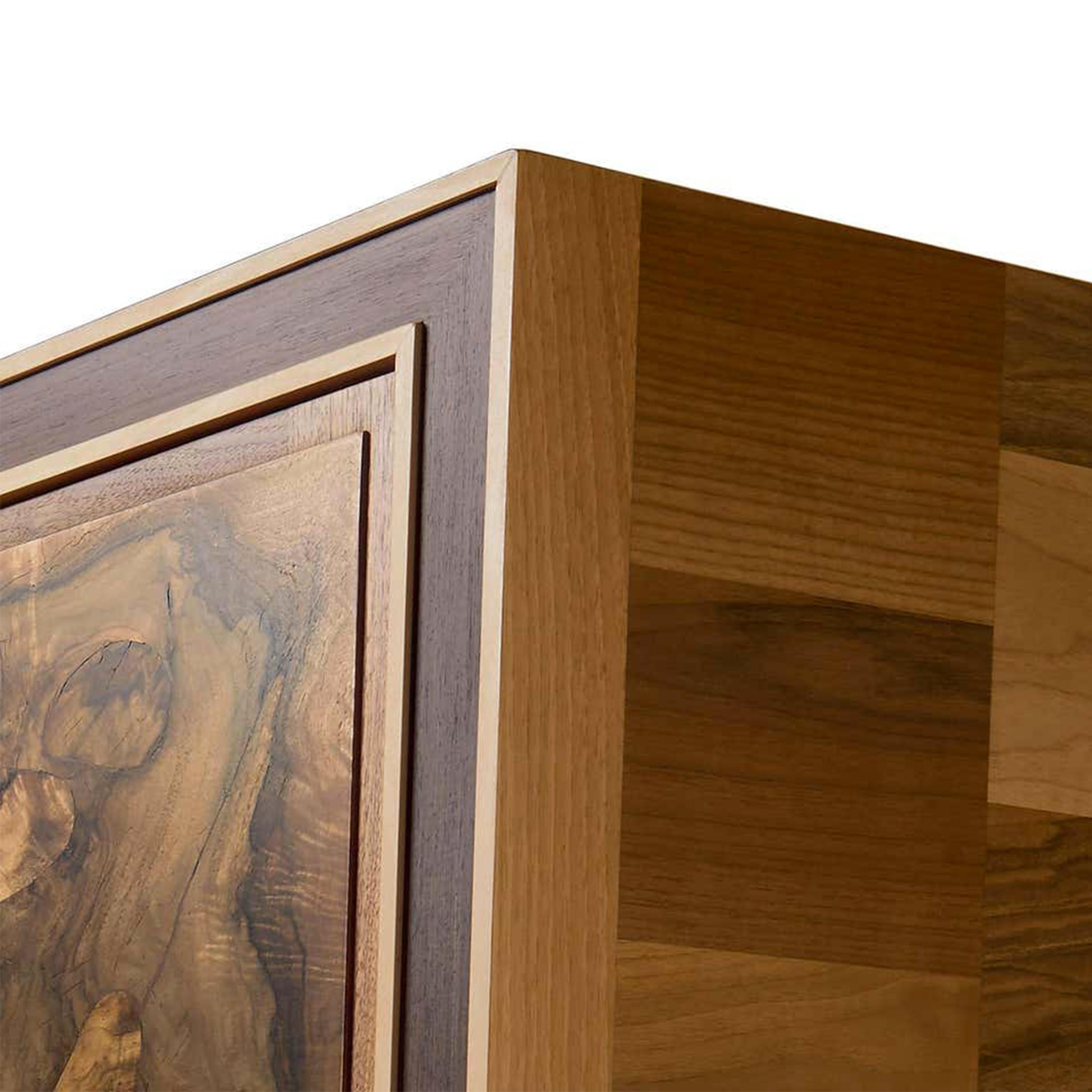 Quadra-Sideboard aus Massivholz, Nussbaum, Birne in natürlicher Oberfläche, zeitgenössisch (Geölt) im Angebot