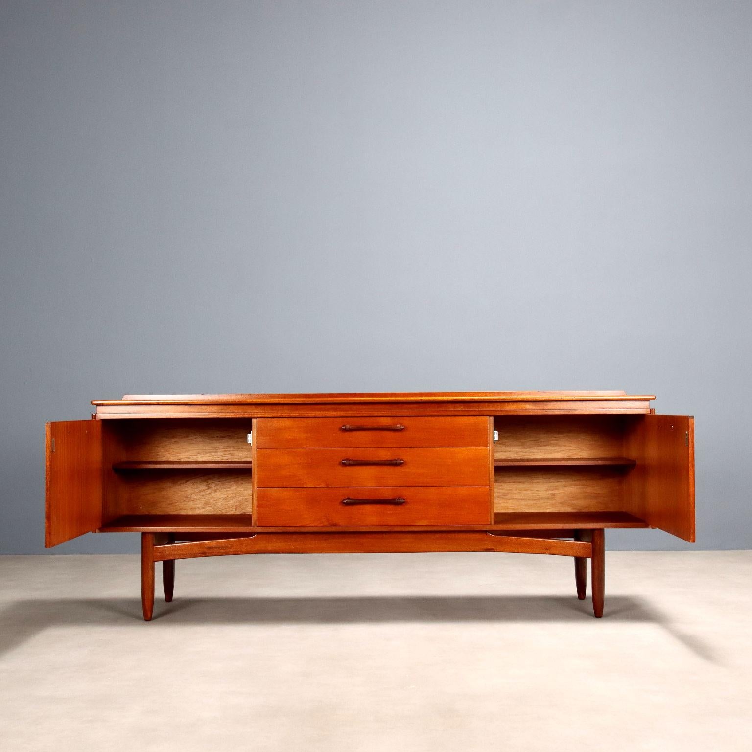 English Sideboard Anni '60 in teak restaurato in vendita