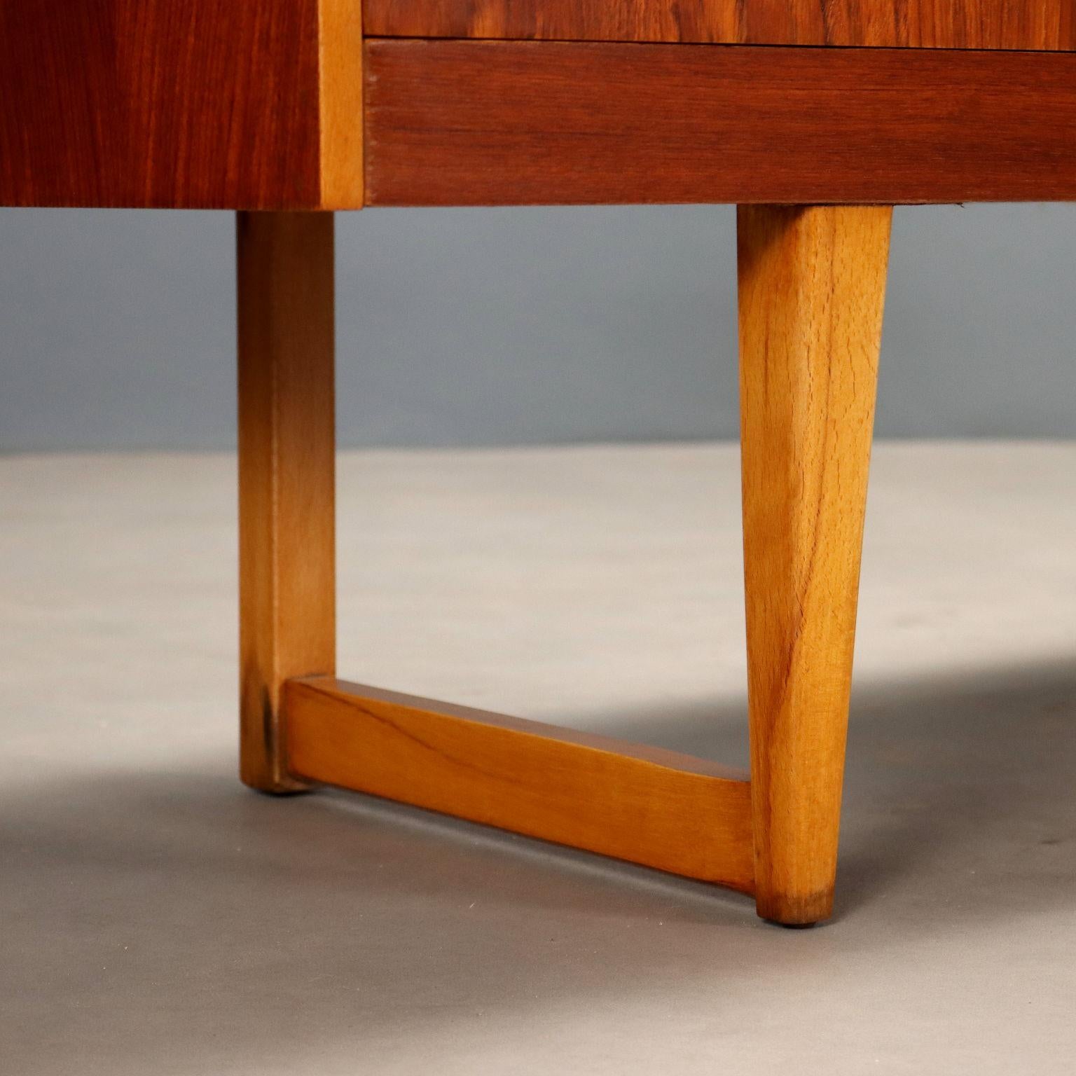 Anrichte Anni '60 Manifattura Nordeuropea (Mitte des 20. Jahrhunderts) im Angebot