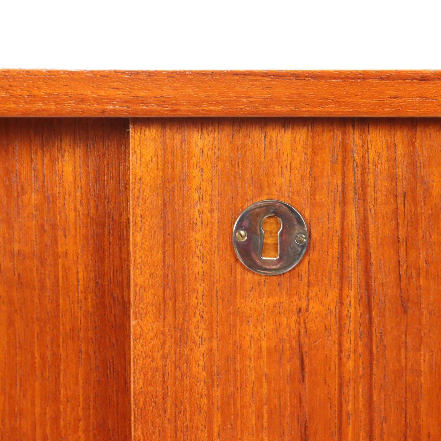 Sideboard anni '60 produzione Fratelli Saporiti In condizioni ottime in vendita a Milano, IT