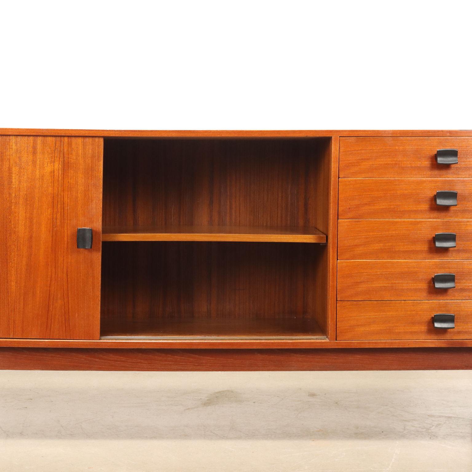 Teak Sideboard anni '60 produzione Fratelli Saporiti in vendita