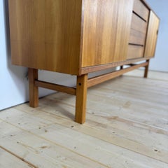 Sideboard “Arild” di Nils Jonsson per Troeds – Svezia, 1960 /462
