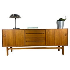 Buffet
Arild
par Nils Jonsson pour Troeds - Suède, 1960 /462