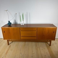 Sideboard “Arild” di Nils Jonsson per Troeds – Svezia, 1960