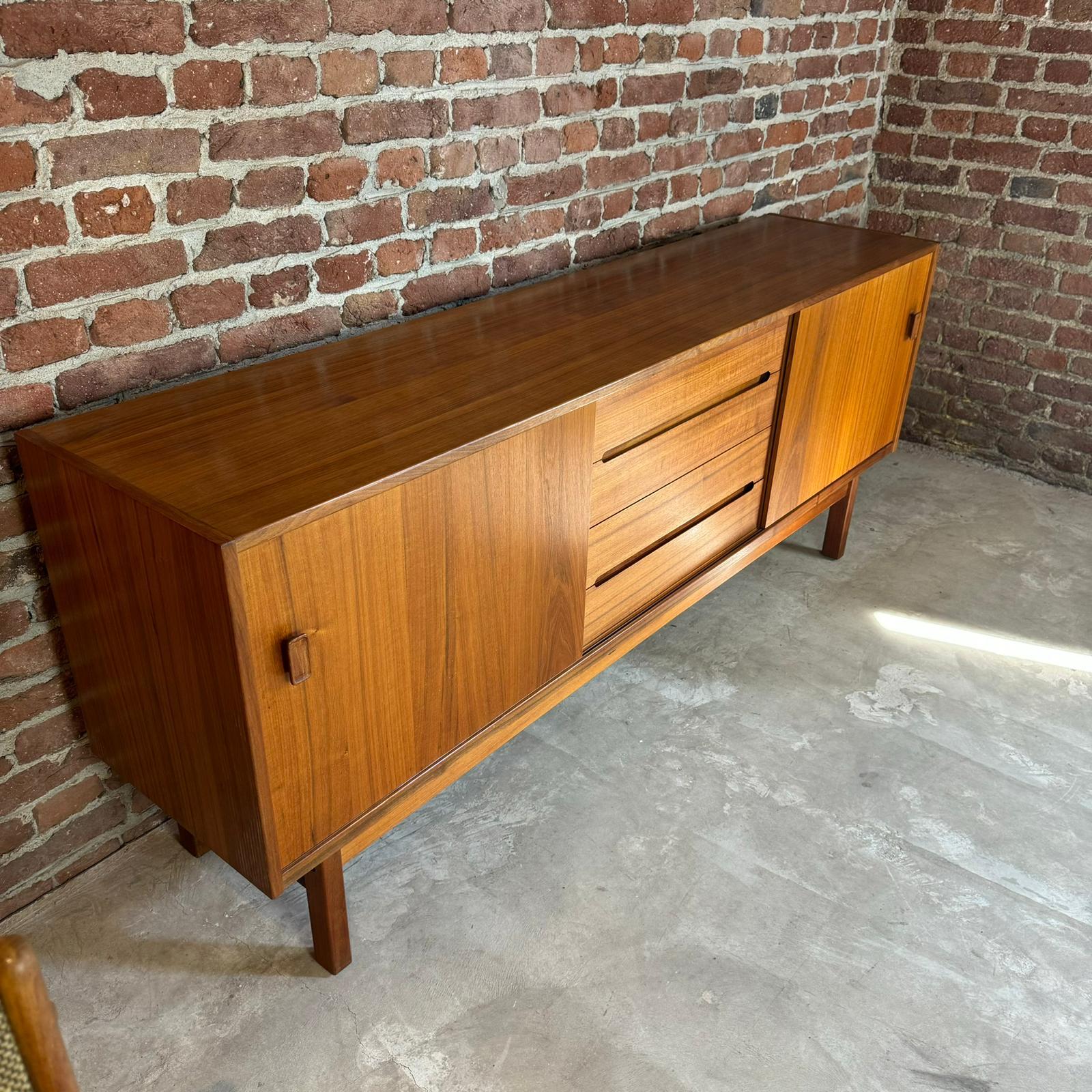 Mid-20th Century Sideboard 