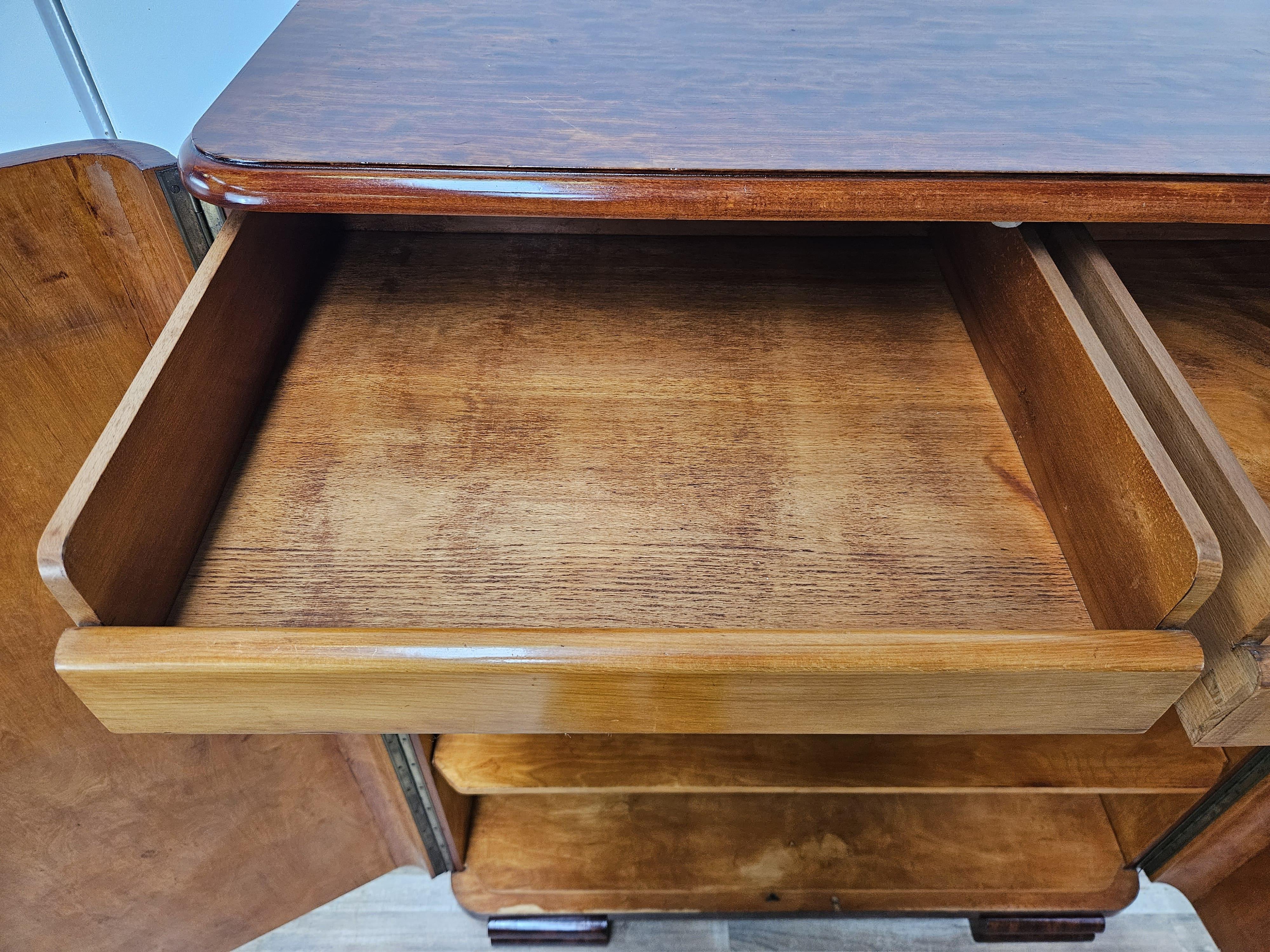 Art Deco walnut sideboard with two doors 1930s 6