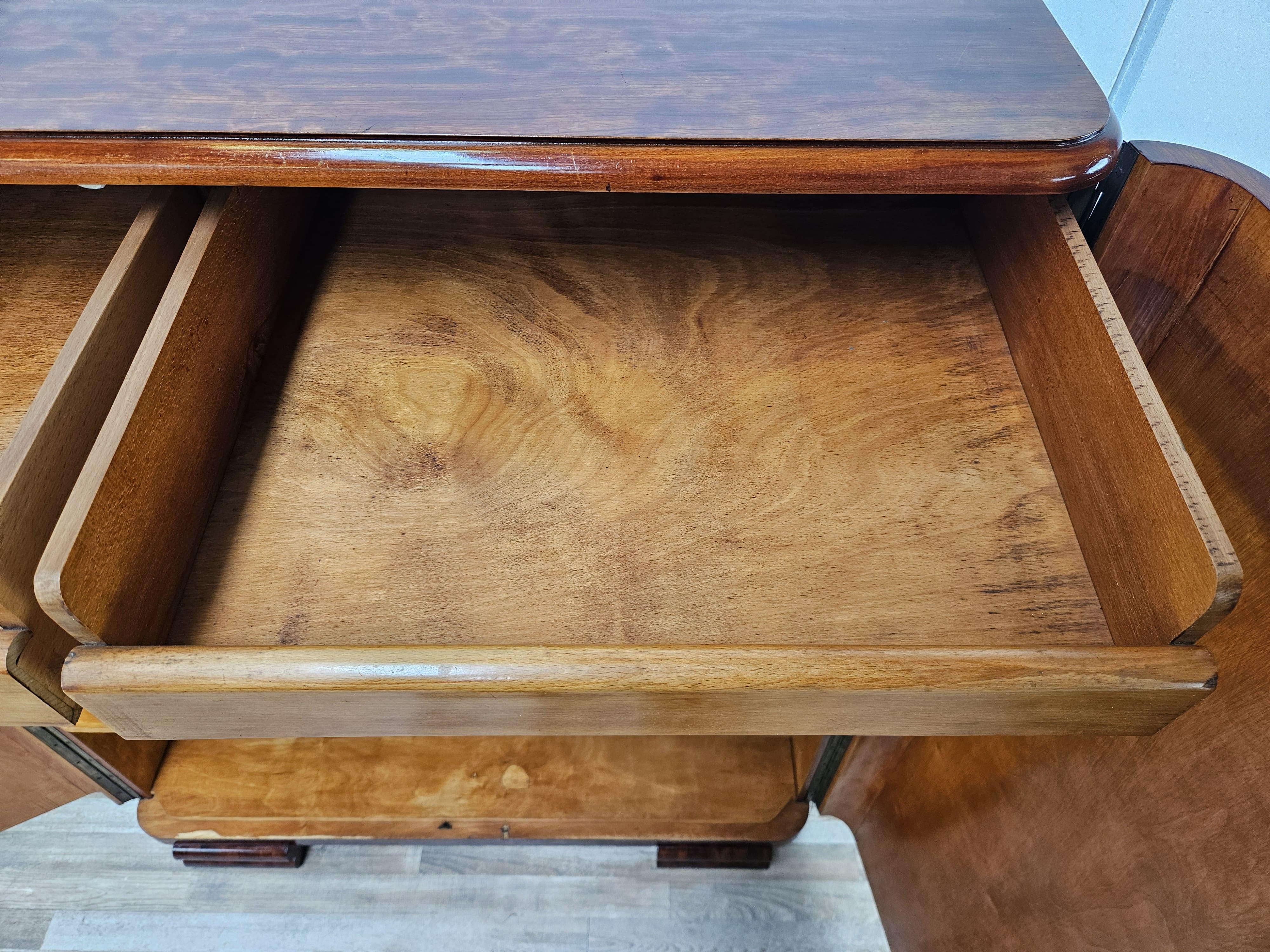 Art Deco walnut sideboard with two doors 1930s 7