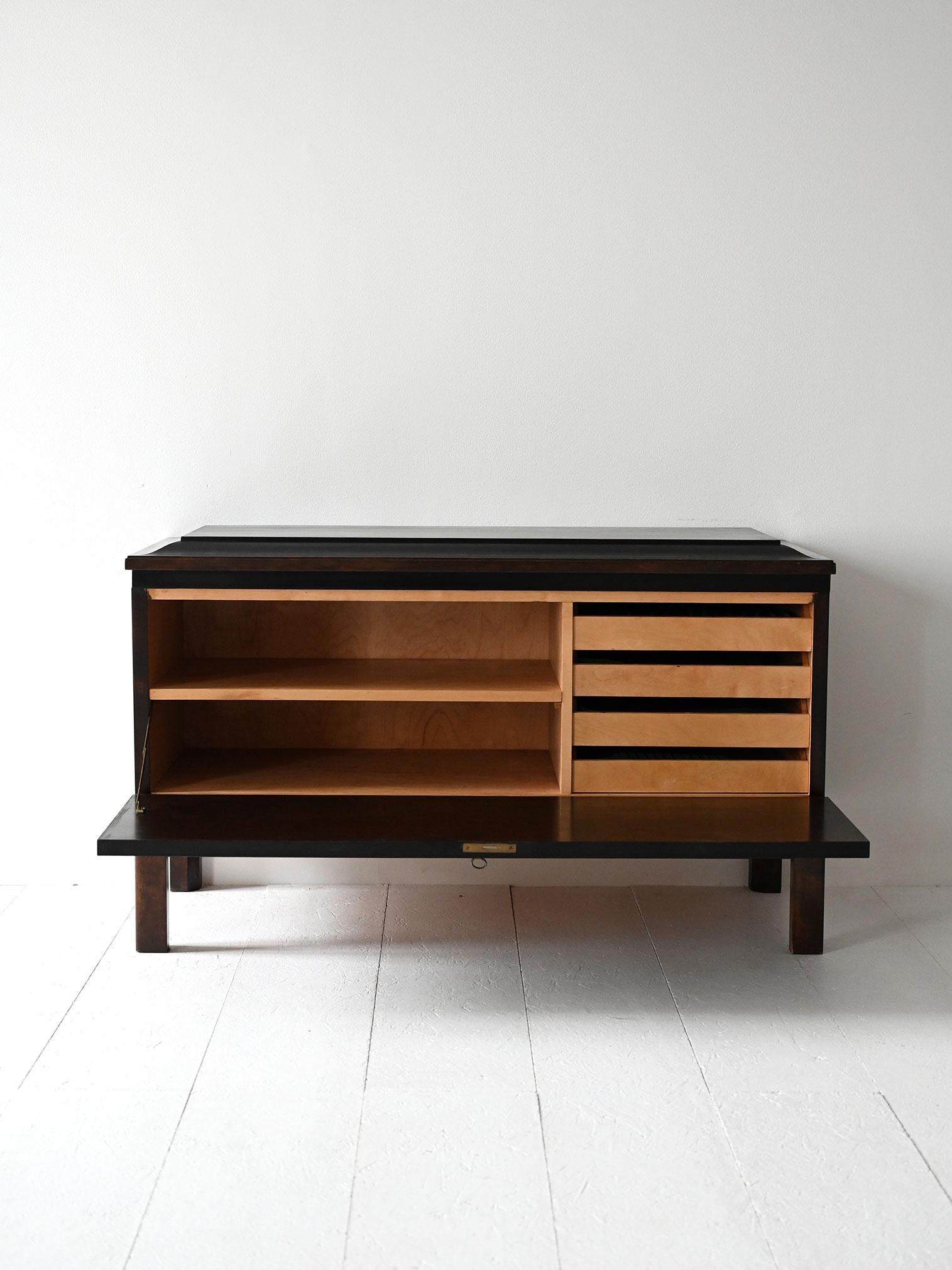 Scandinavo moderno Sideboard Art Decó scandinavo in radica anni ’30 in vendita