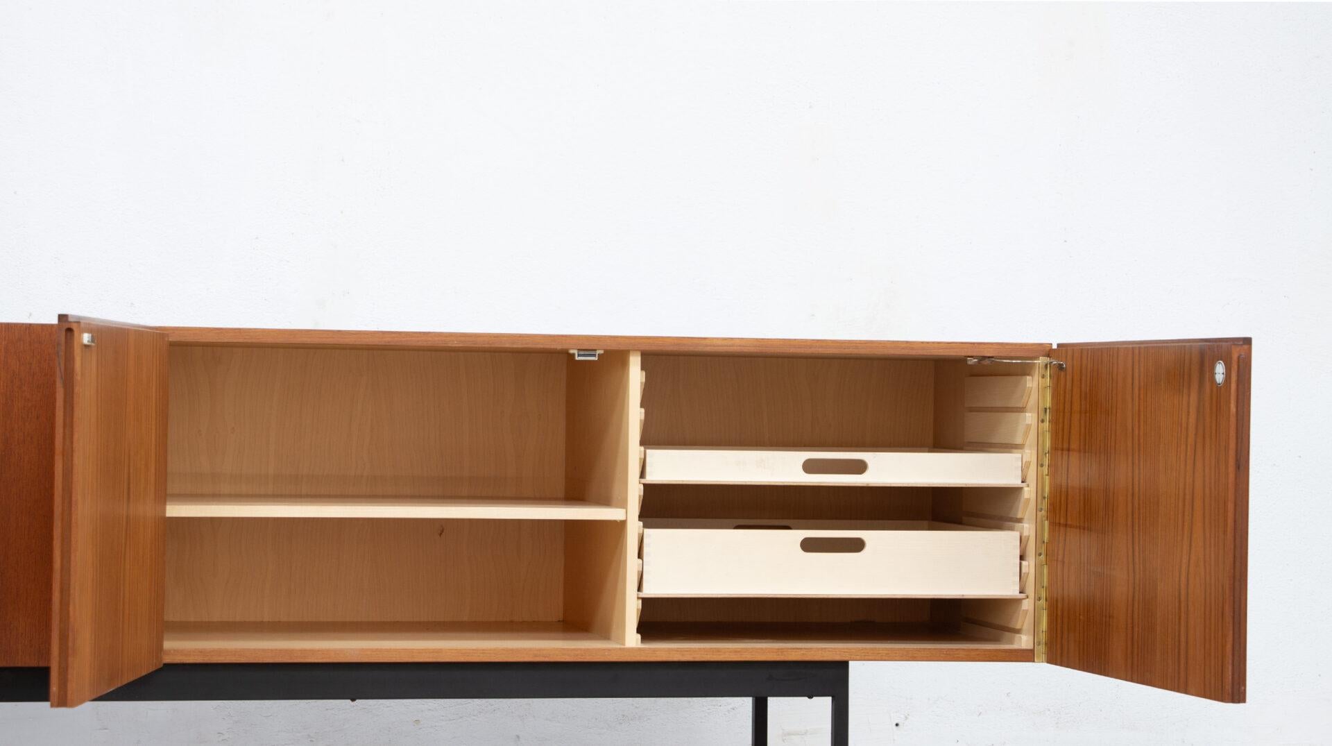 XX secolo Credenza B40 Dieter Waeckerlin Behr Edizione in vendita