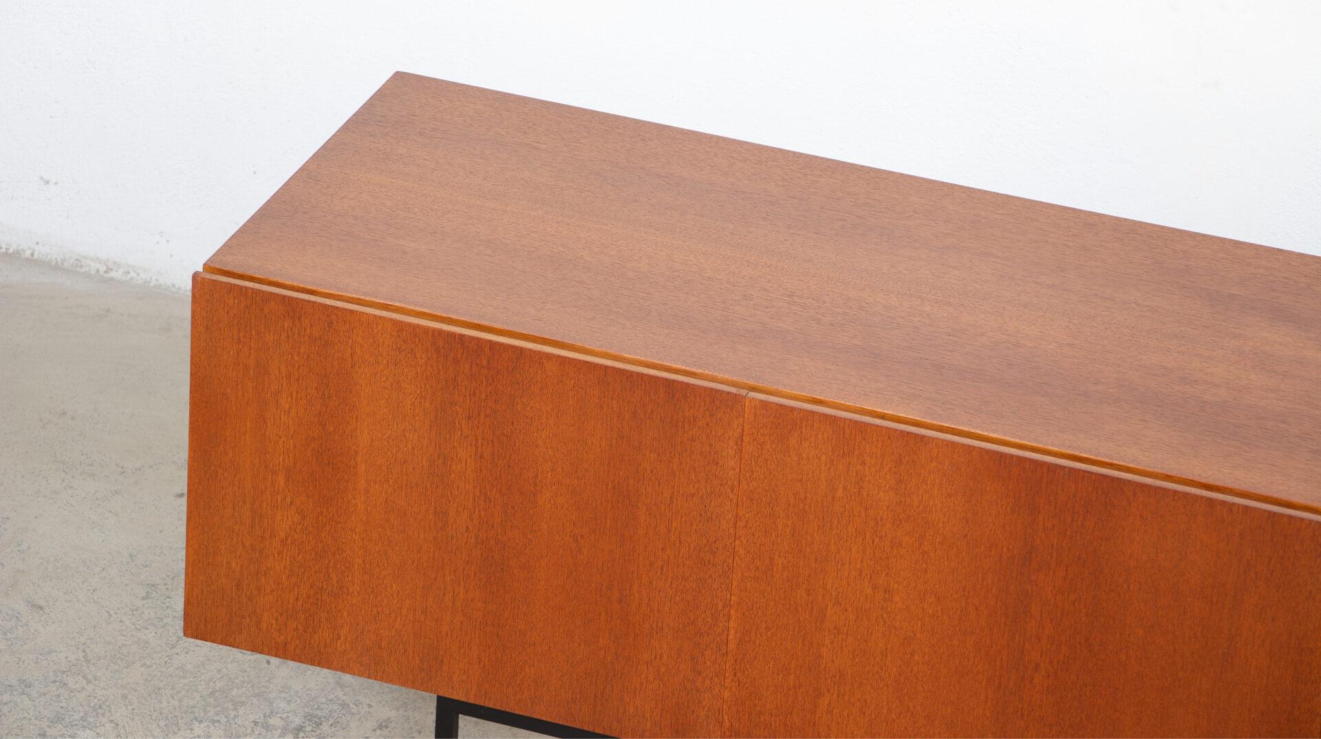 Credenza B40 Dieter Waeckerlin Behr Edizione in vendita 1