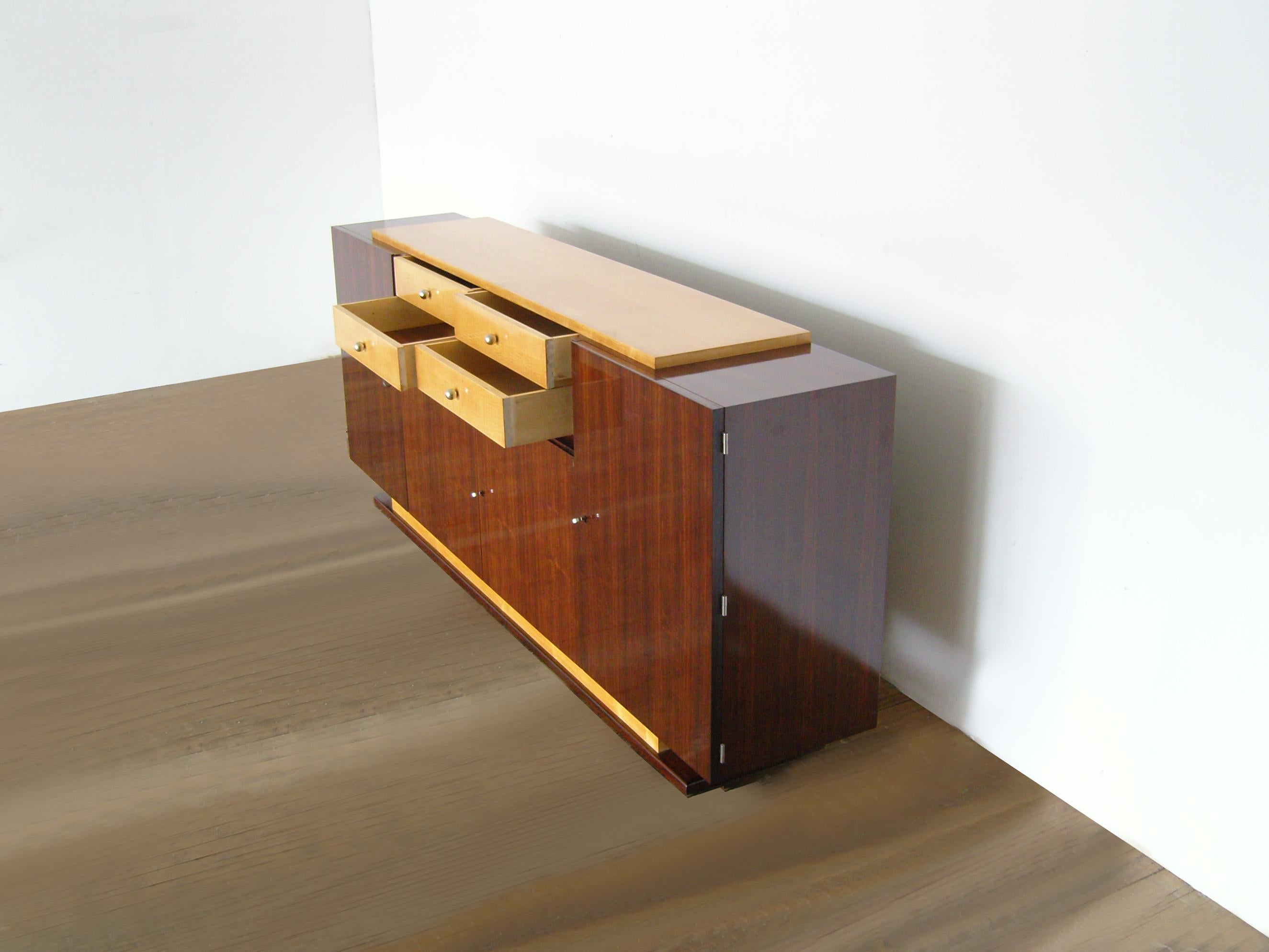 A Fine Art Deco Rosewood and Sycamore Sideboard by De Coene In Good Condition In Long Island City, NY