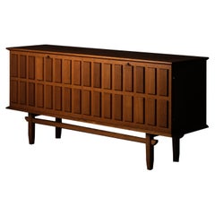 Aparador de Eyvind Beckman, Suecia, década de 1940