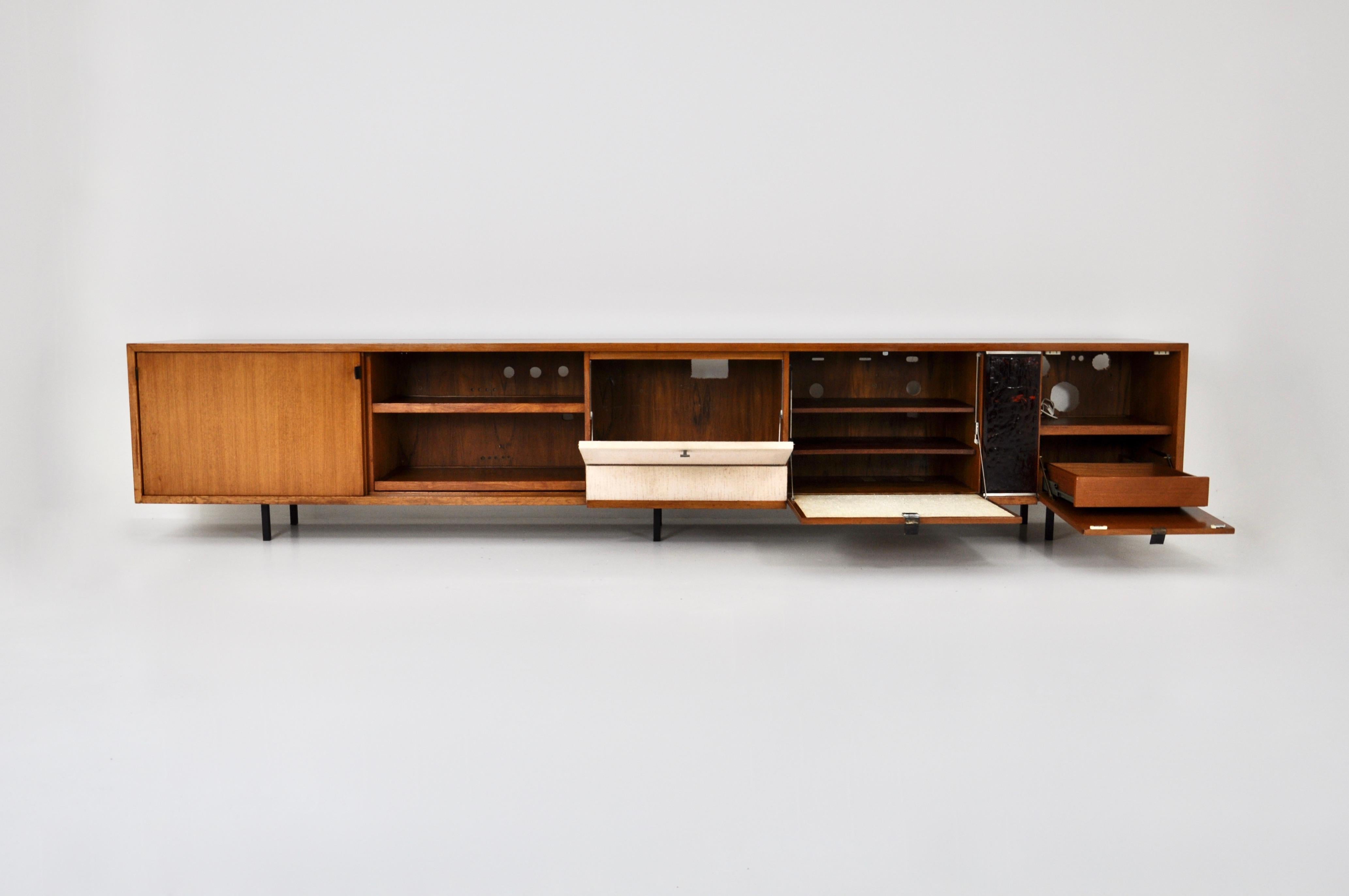 Sideboard by Florence Knoll Bassett for Knoll Inc, 1960s In Good Condition For Sale In Lasne, BE