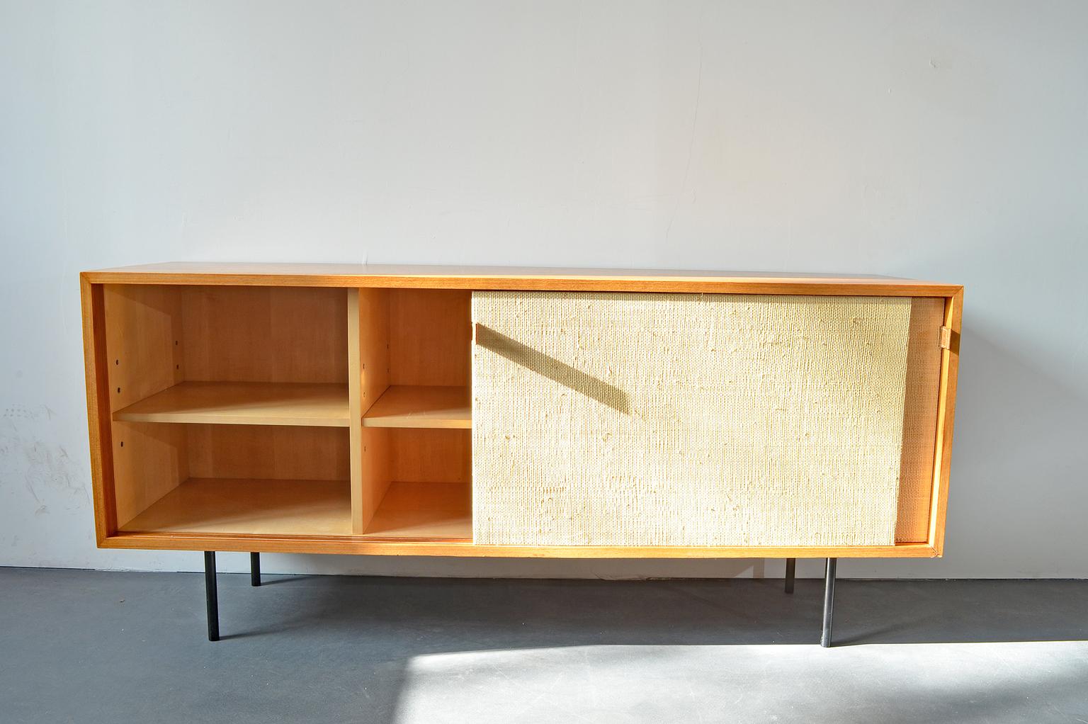 Sideboard by Florence Knoll for Knoll International 1960s, Teak and Seagrass In Good Condition For Sale In Nürnberg, Bavaria