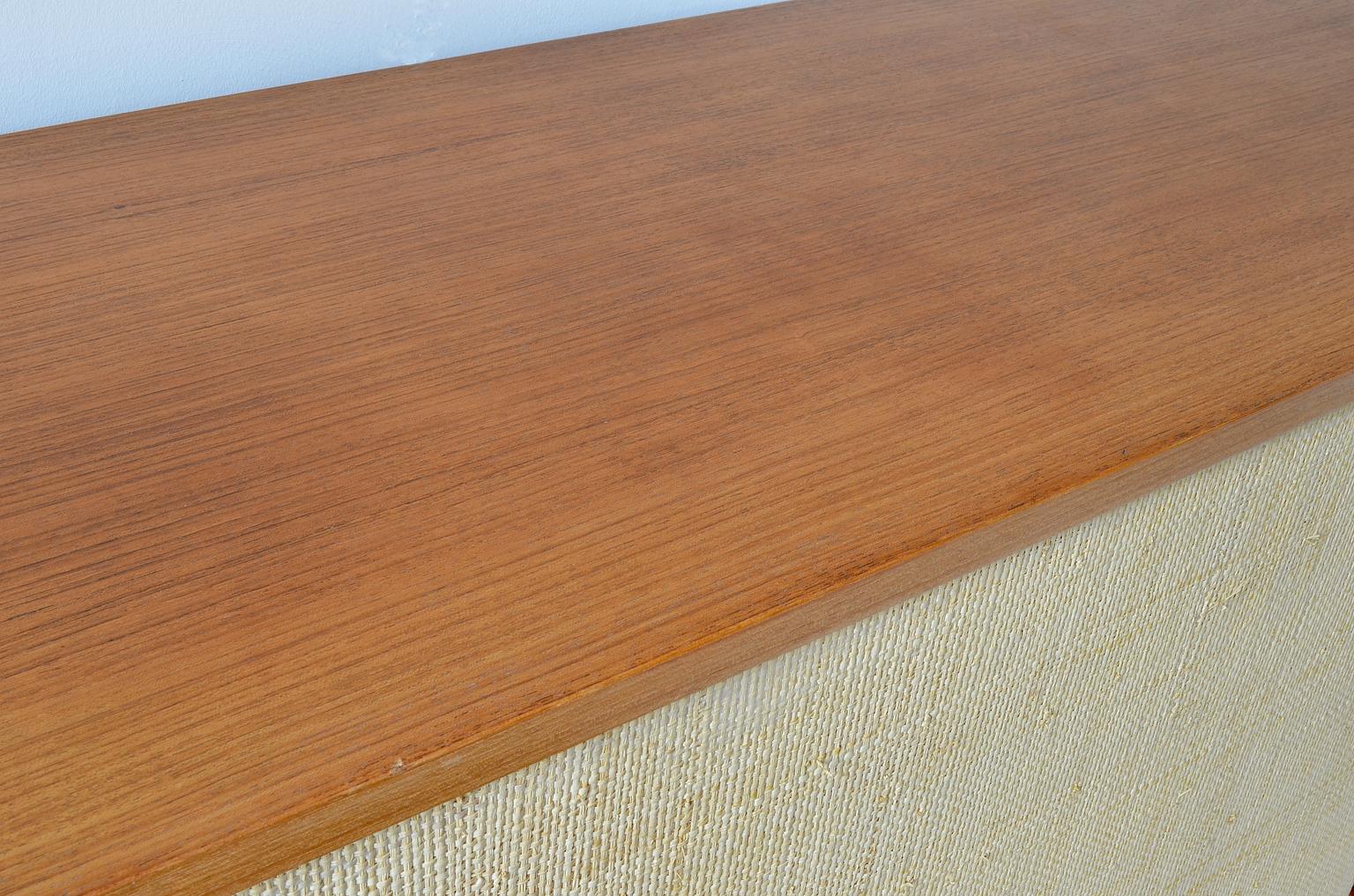 Sideboard by Florence Knoll for Knoll International 1960s, Teak and Seagrass For Sale 3