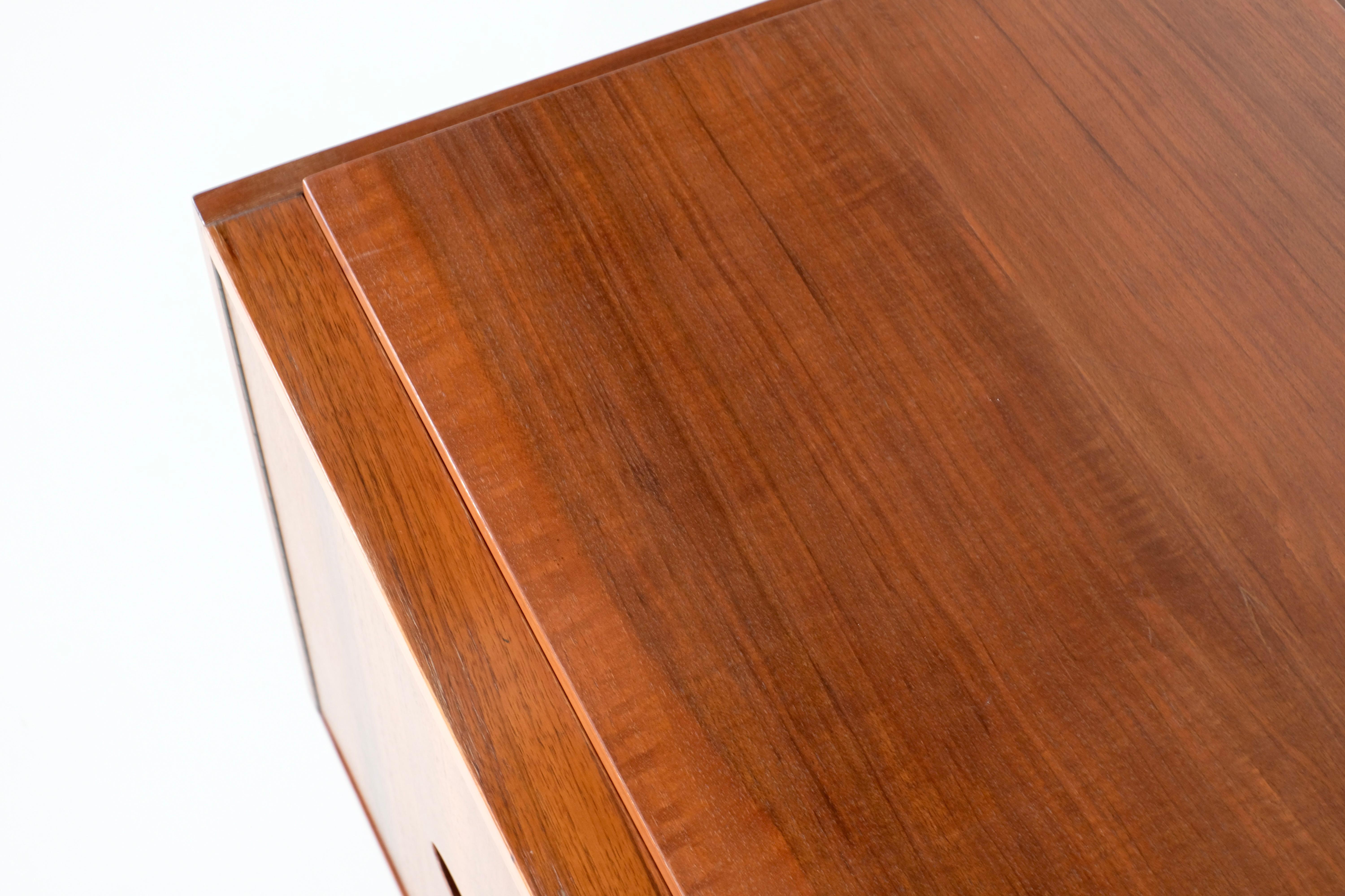 Sideboard by Gianfranco Frattini for Bernini, Italy 1960s. For Sale 7