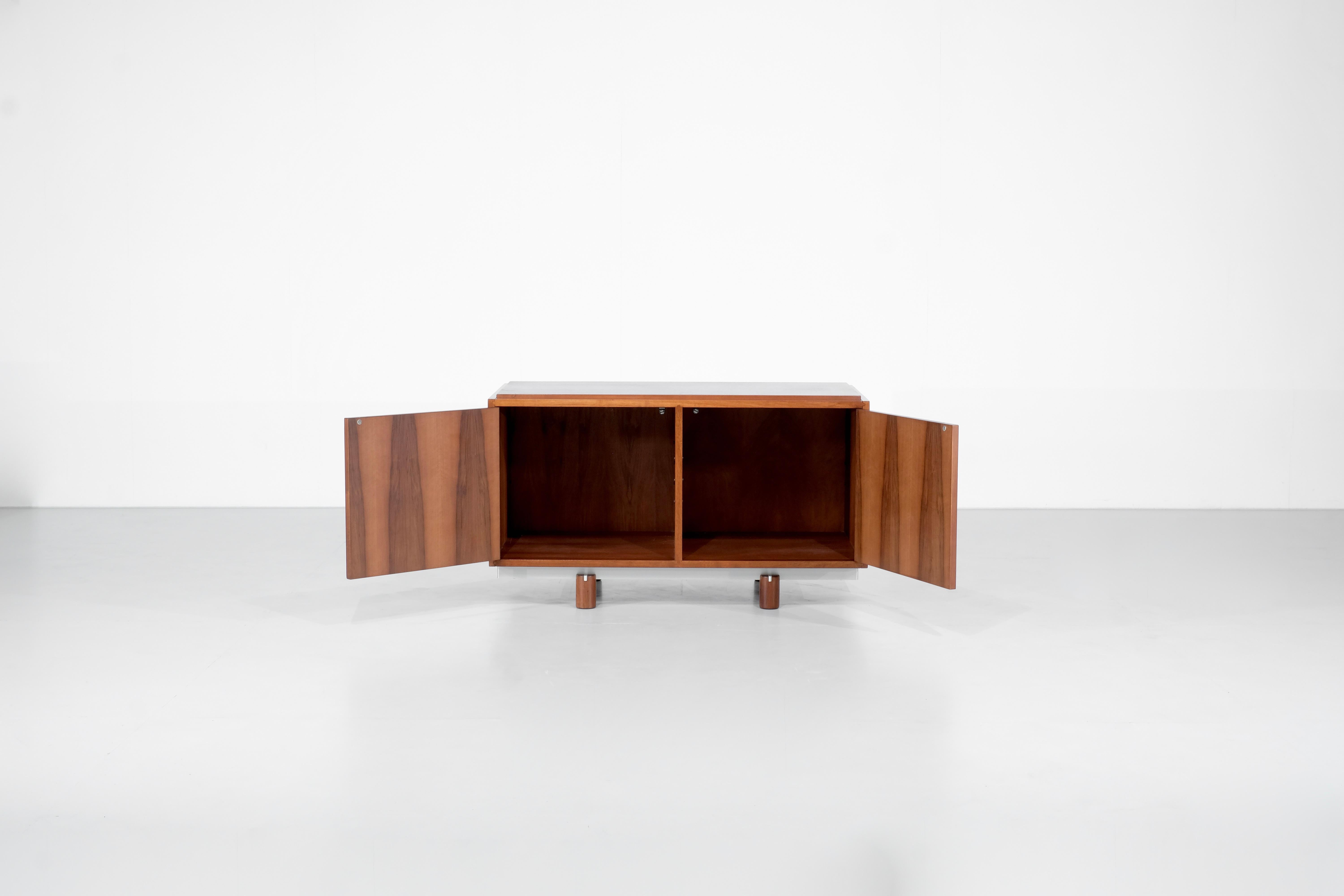 Italian Sideboard by Gianfranco Frattini for Bernini, Italy 1960s. For Sale