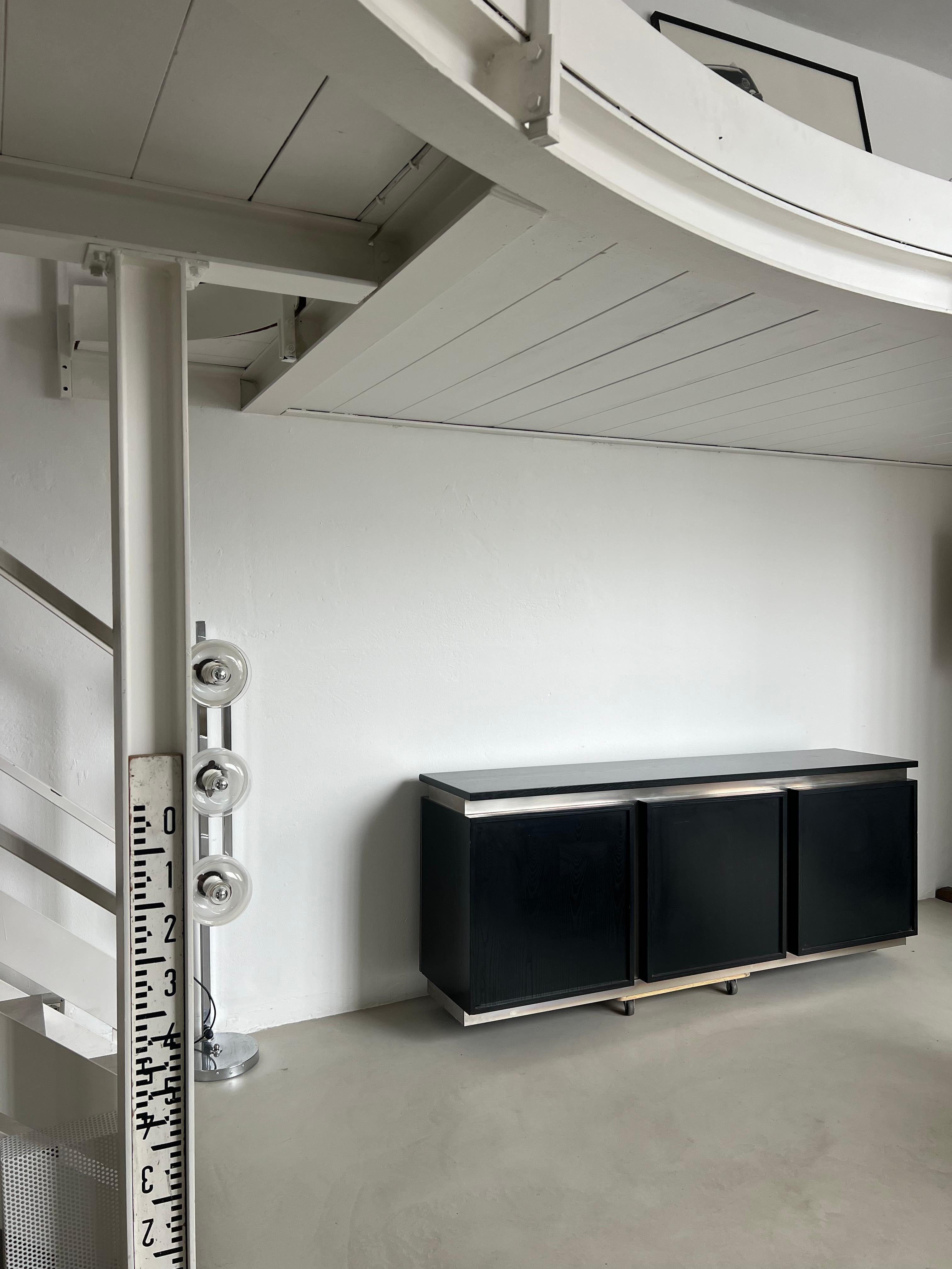 Amazing Sideboard / Bar Cabinet by Giotto Stoppino for Acerbis 1970's For Sale 3