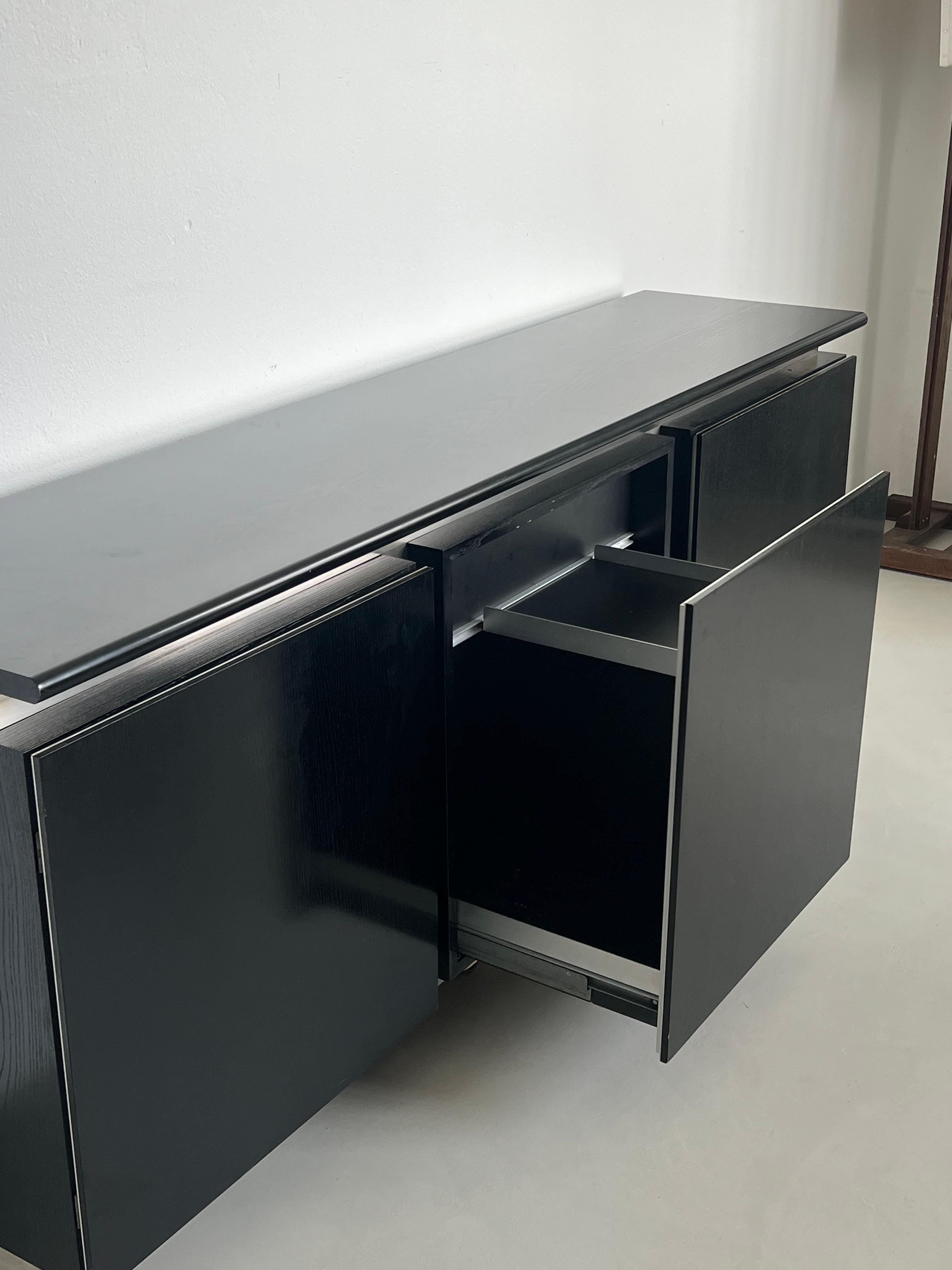 Amazing Sideboard / Bar Cabinet by Giotto Stoppino for Acerbis 1970's For Sale 10