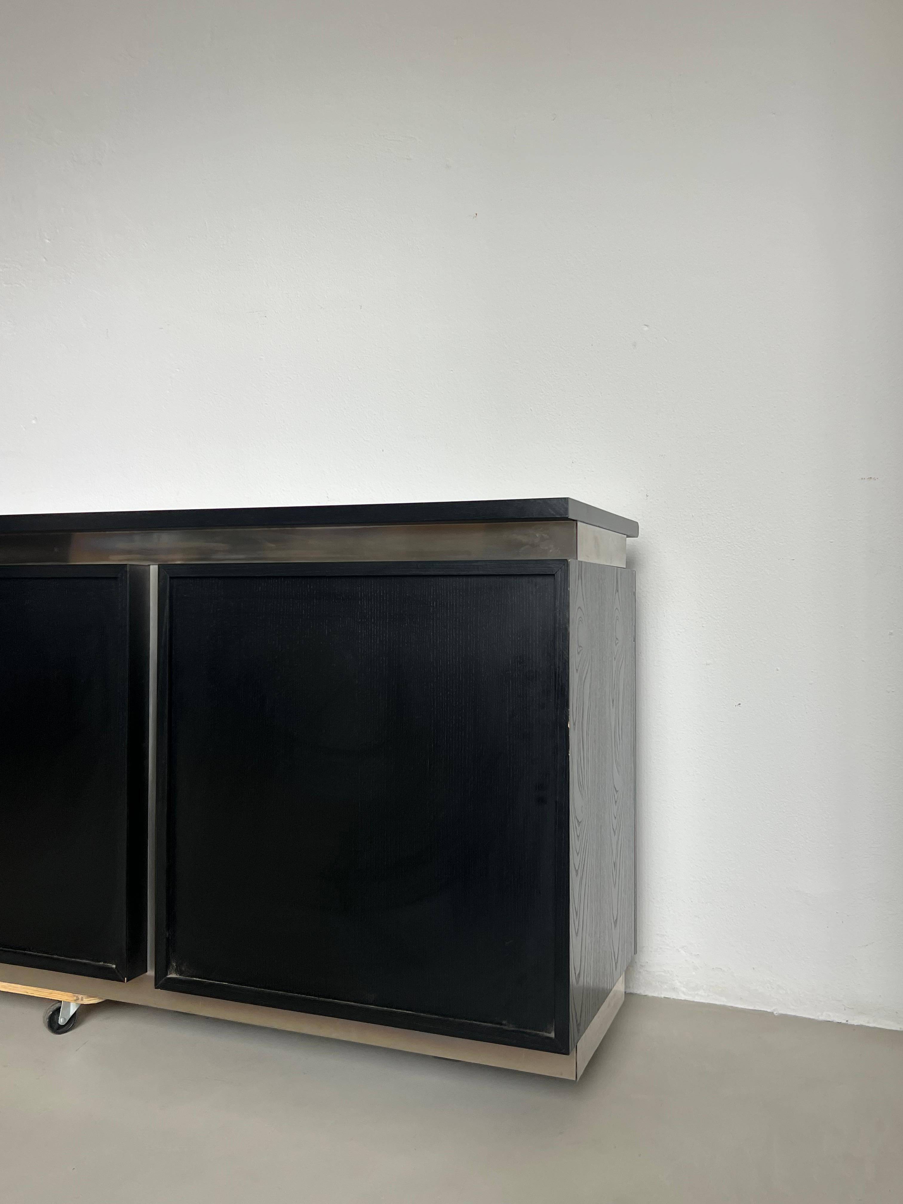 Amazing Sideboard / Bar Cabinet by Giotto Stoppino for Acerbis 1970's For Sale 2