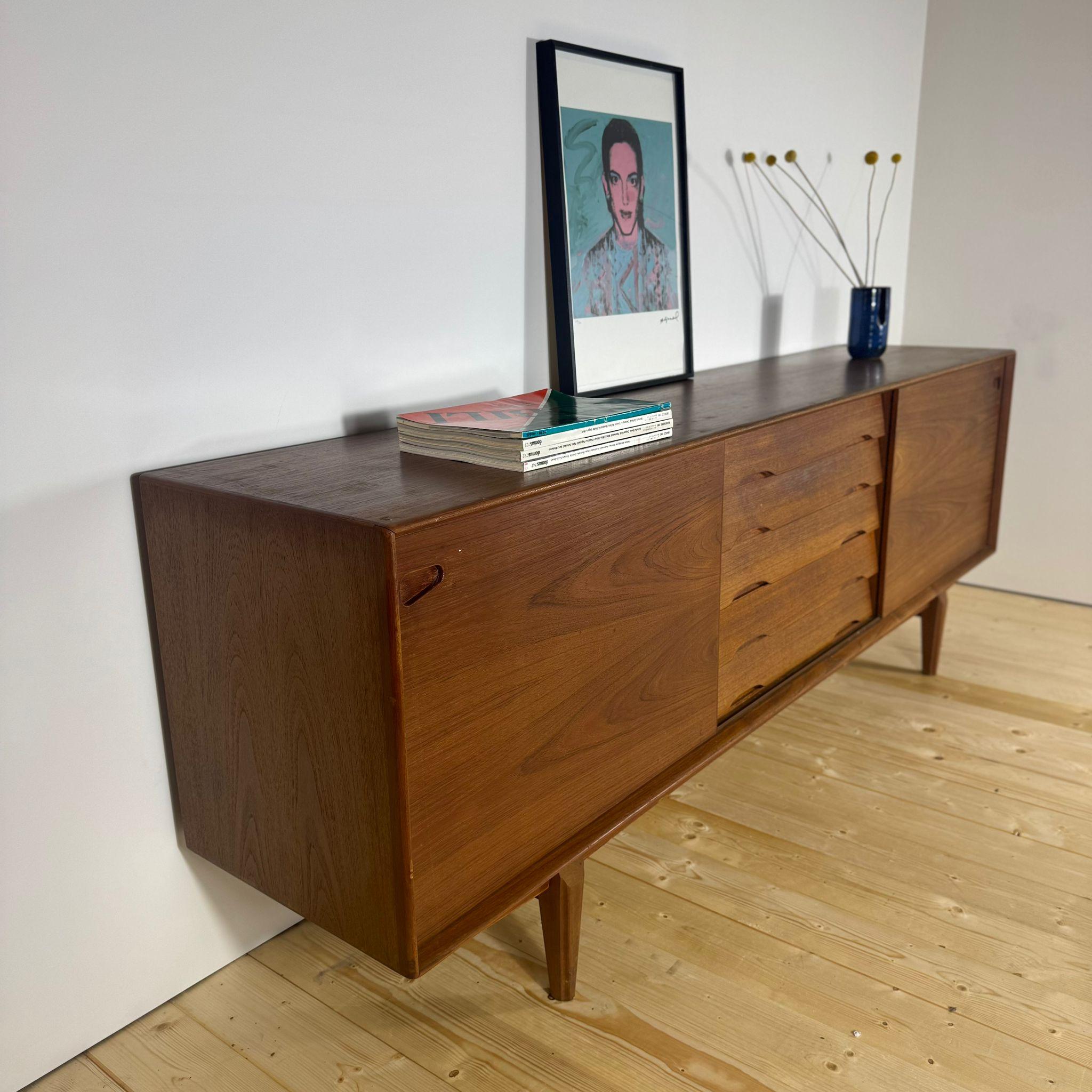Impiallacciato Credenza di Henry Rosengren Hansen per Skovby, Danimarca 1960 in vendita