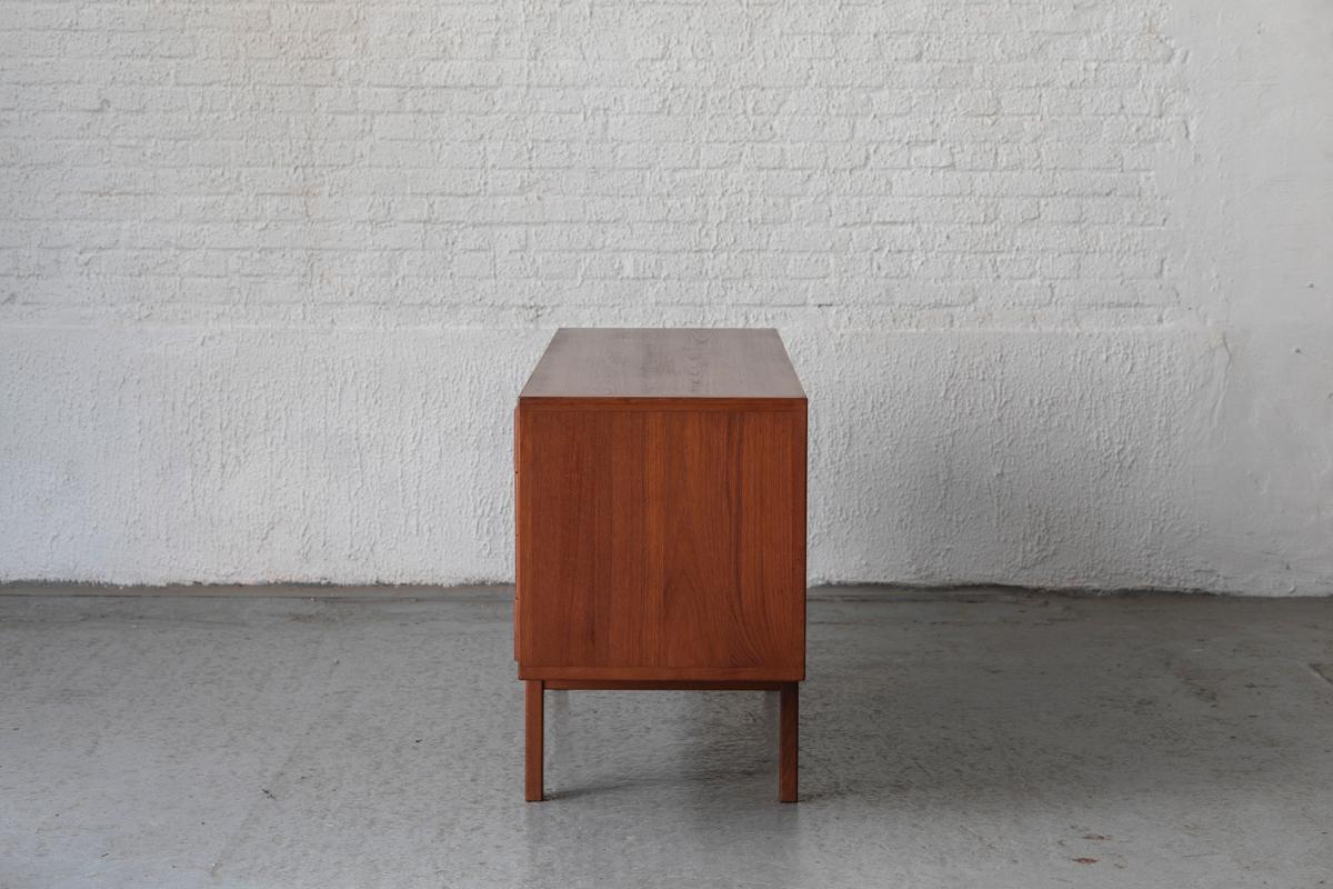 Mid-20th Century Lennart Bender Teak Sideboard with Rosewood handles for Ulferts, Sweden, 1960’s 
