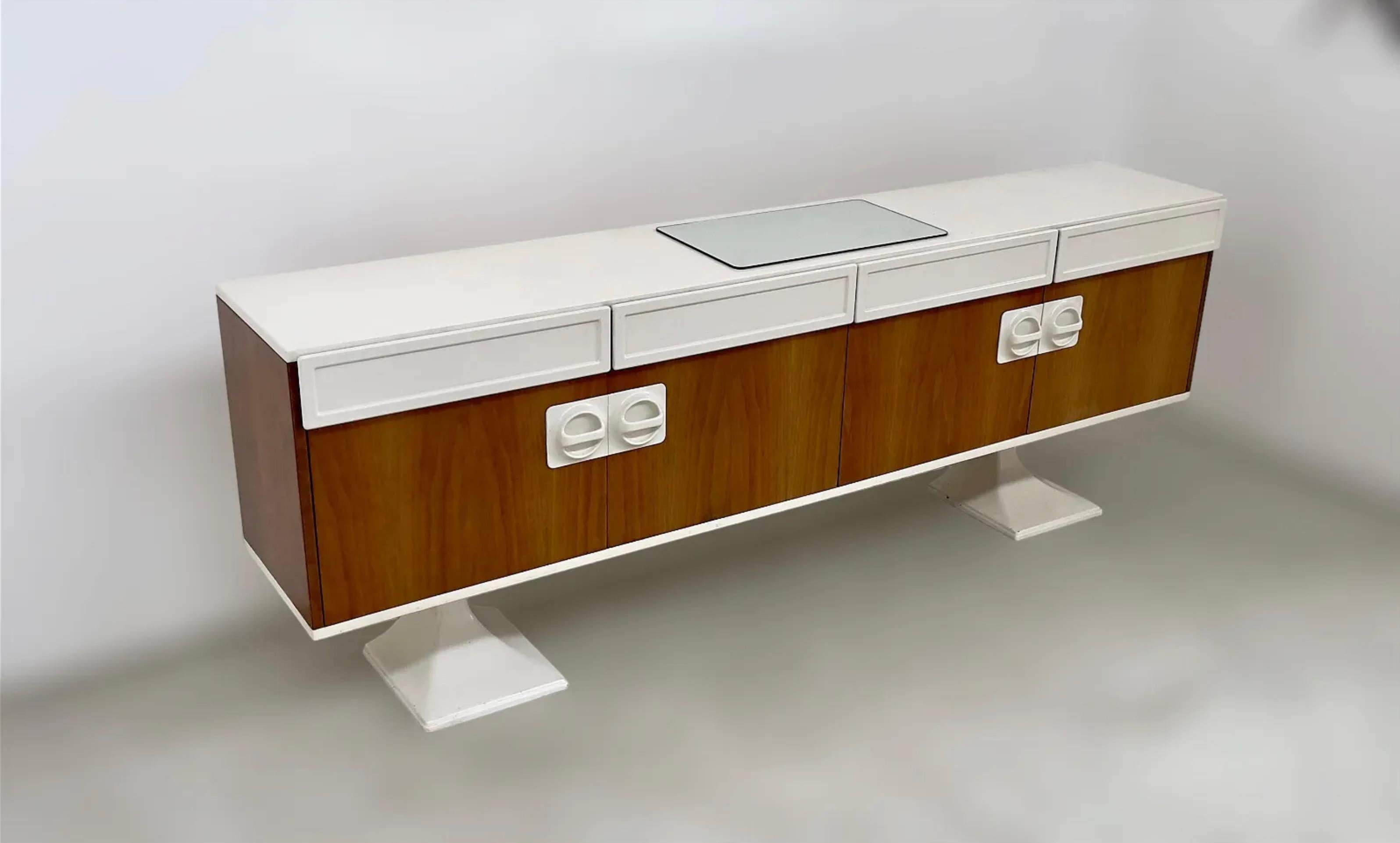 sideboard height cm