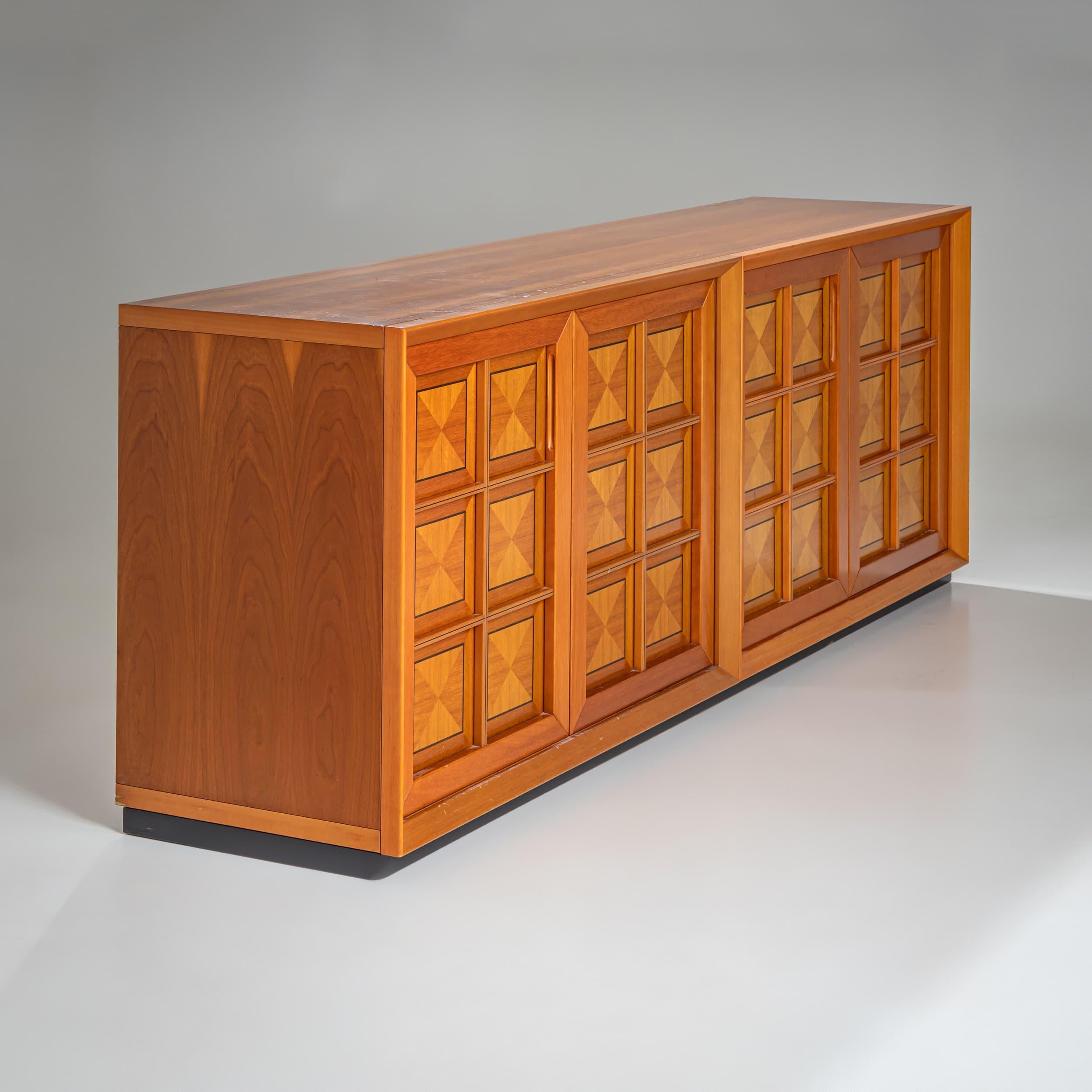 Aparador by Mobili i Caccia alla Volpe, Italia, 1970s Moderno de mediados de siglo en venta