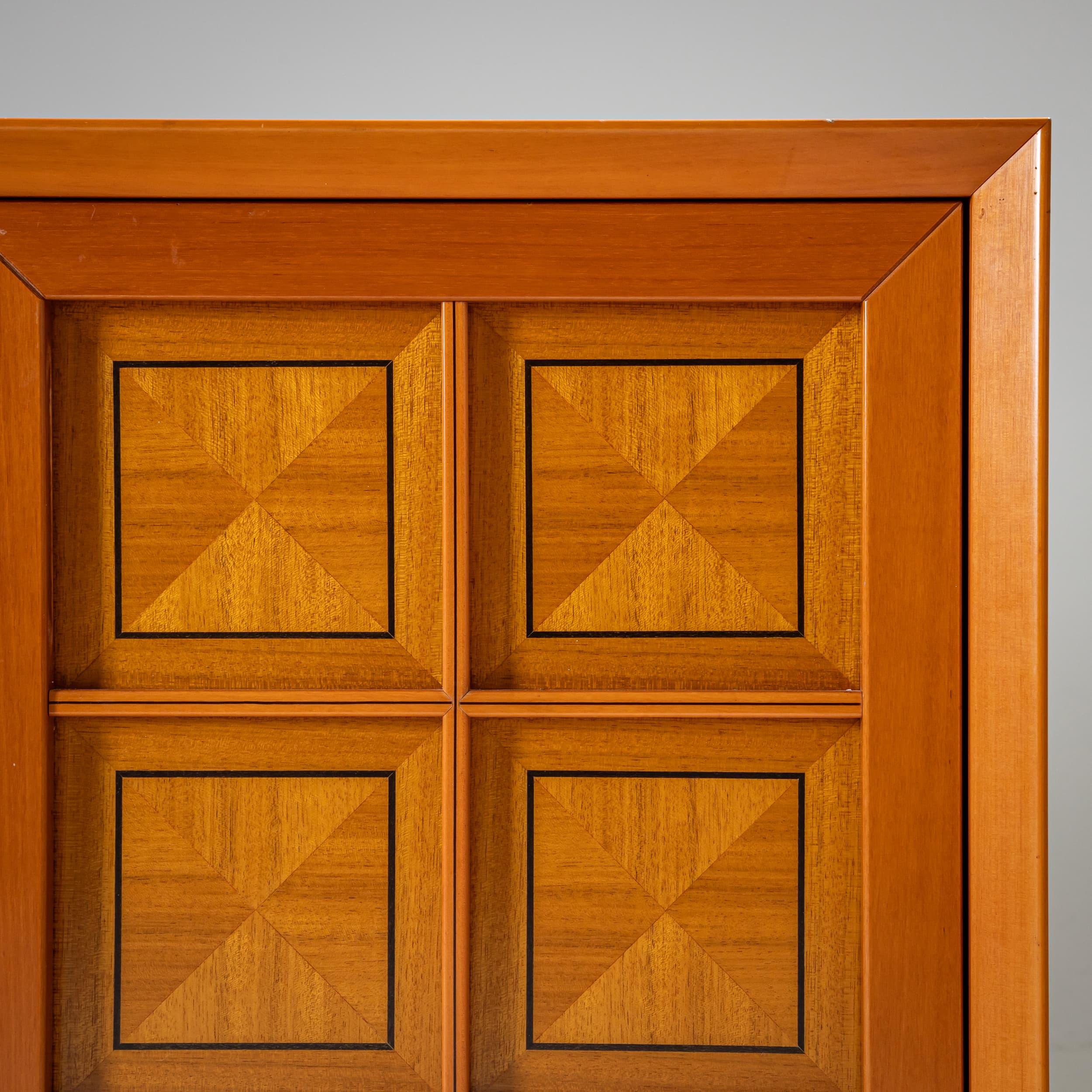 Aparador by Mobili i Caccia alla Volpe, Italia, 1970s Madera en venta