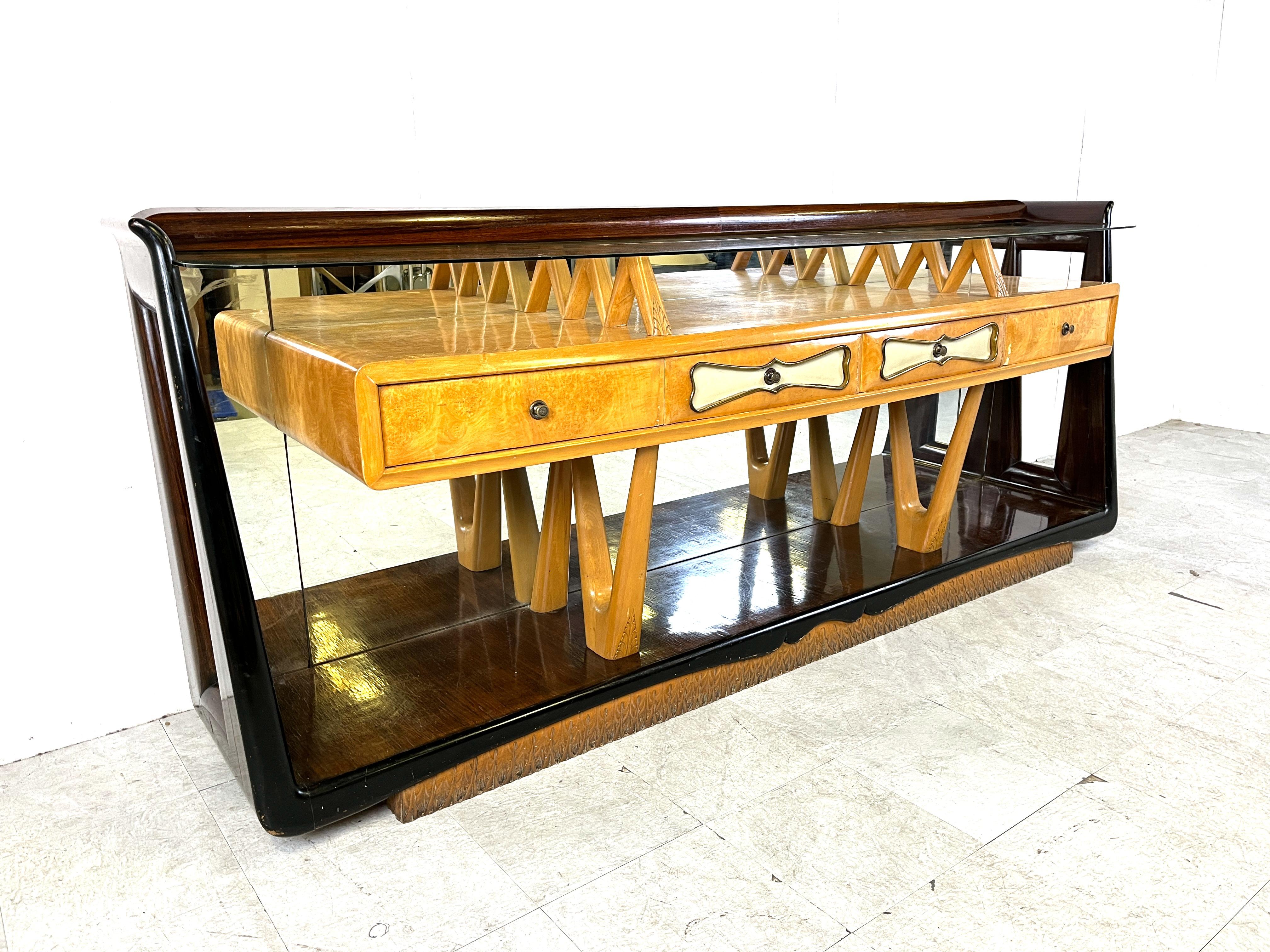Sideboard by Osvaldo Borsani, 1950s In Good Condition For Sale In HEVERLEE, BE
