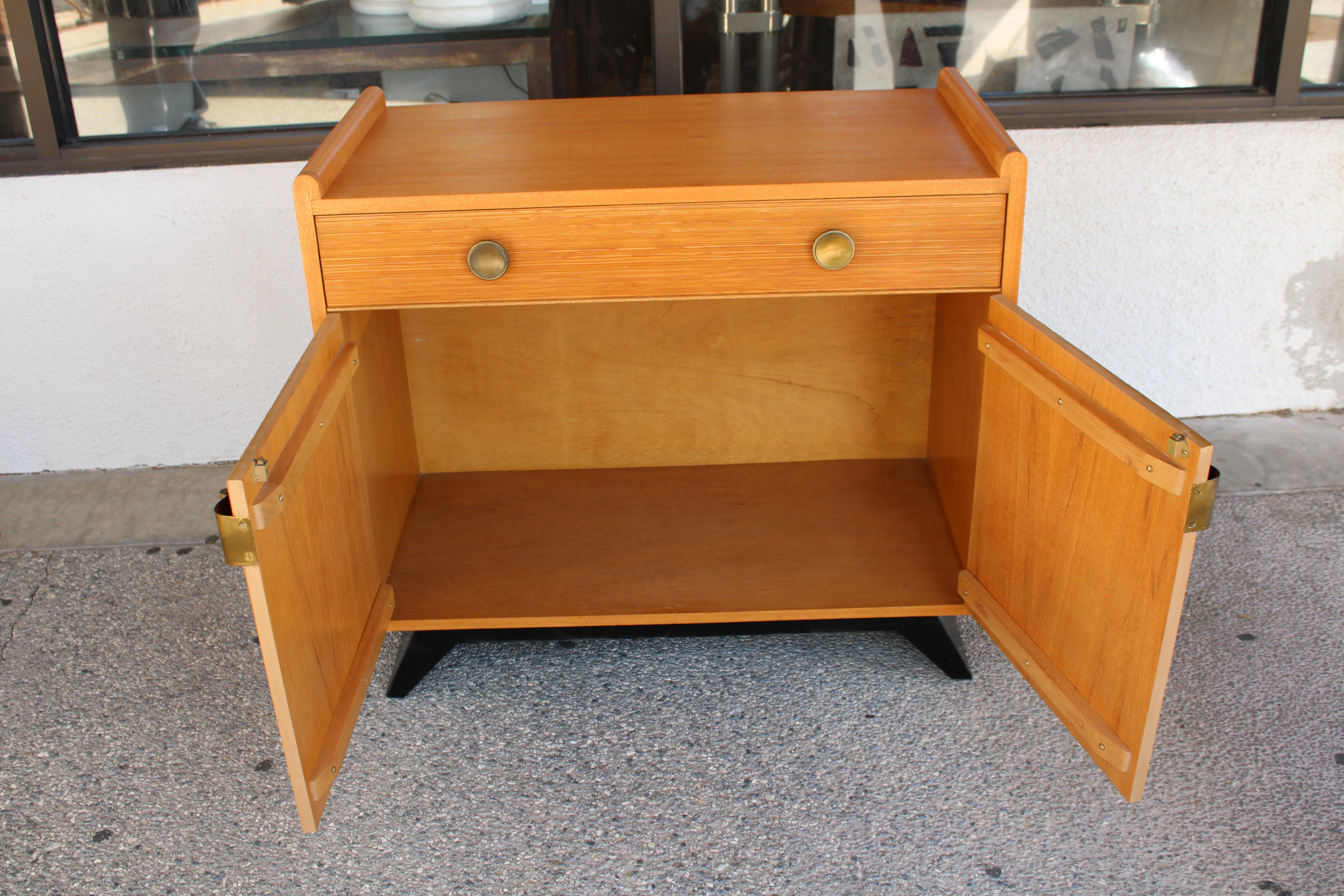 Enfilade de Paul Frankl pour Brown Saltman en vente 3