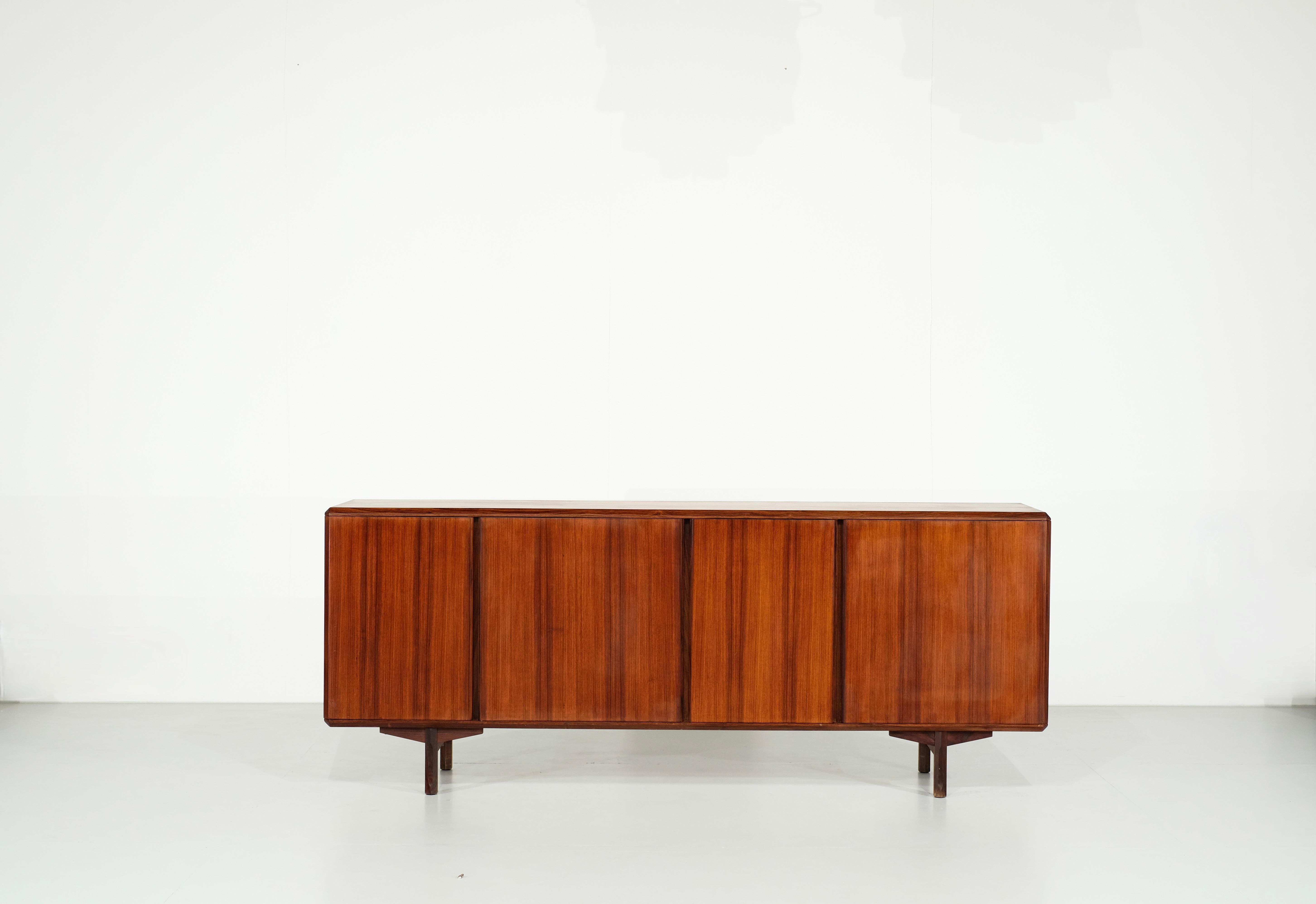Enfilade Valenti, Italie, années 1970 en vente 1