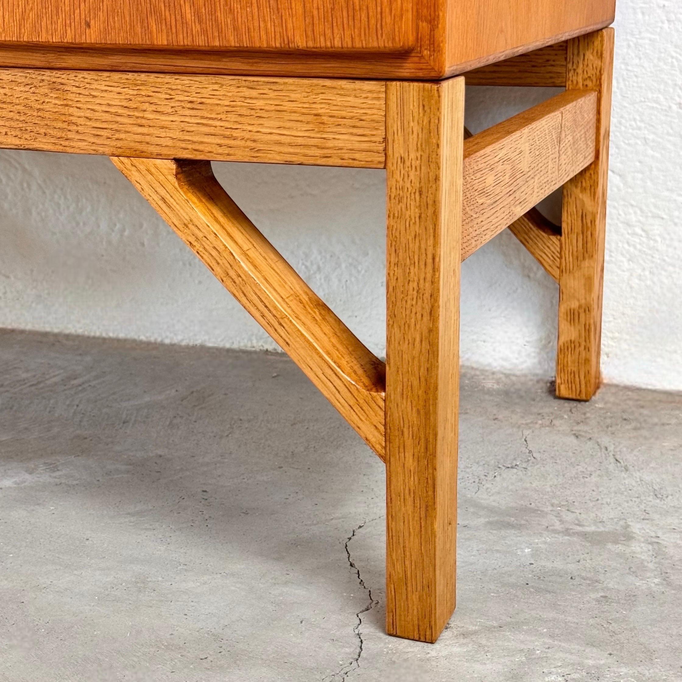Sideboard/Cabinet, Model No. 232 by Børge Mogensen for FDB Møbler, Denmark, 1951 For Sale 3