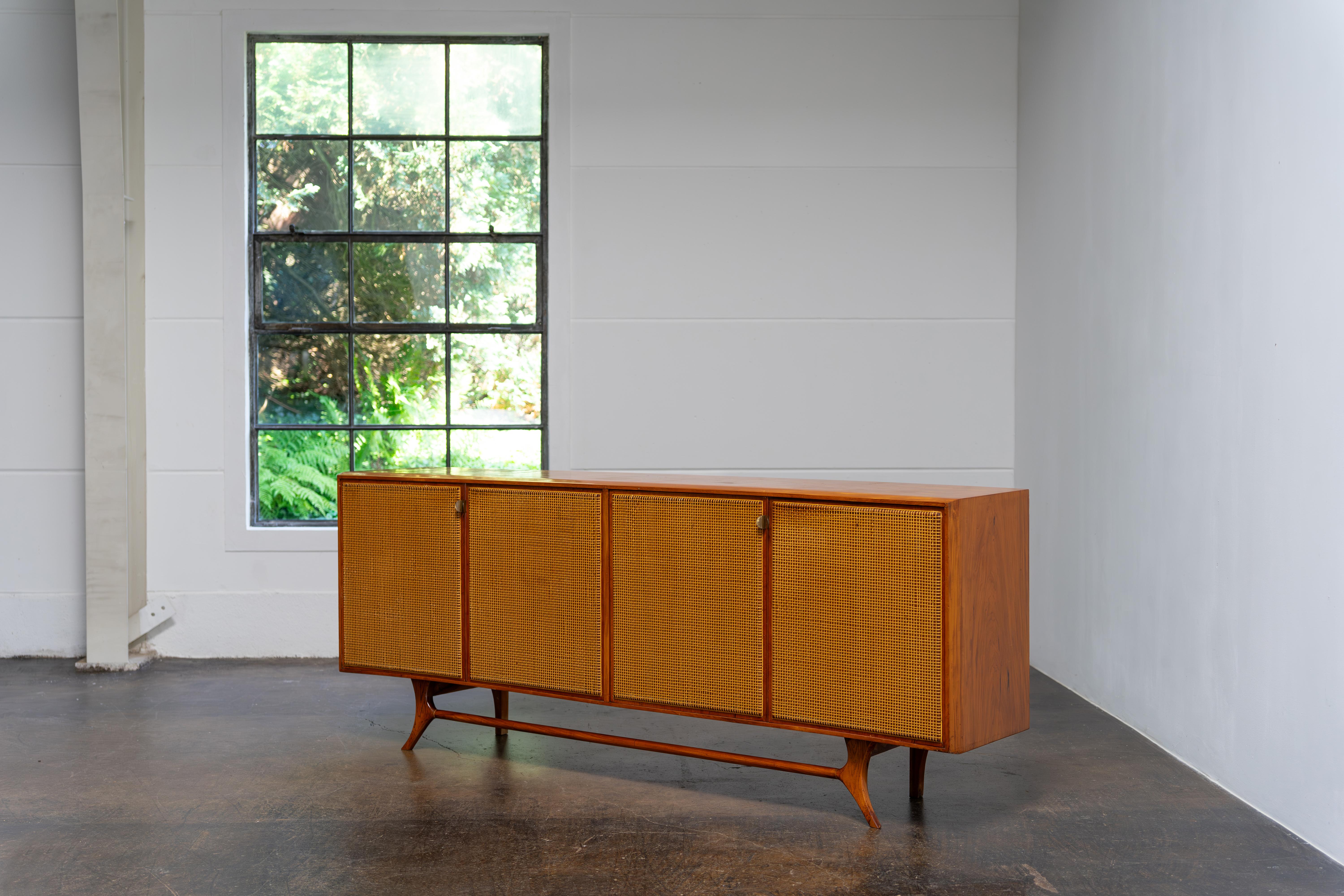 Brésilien Buffet - Carlo Hauner et Martin Eisler Forma Moveis, Brazil, années 1950 en vente