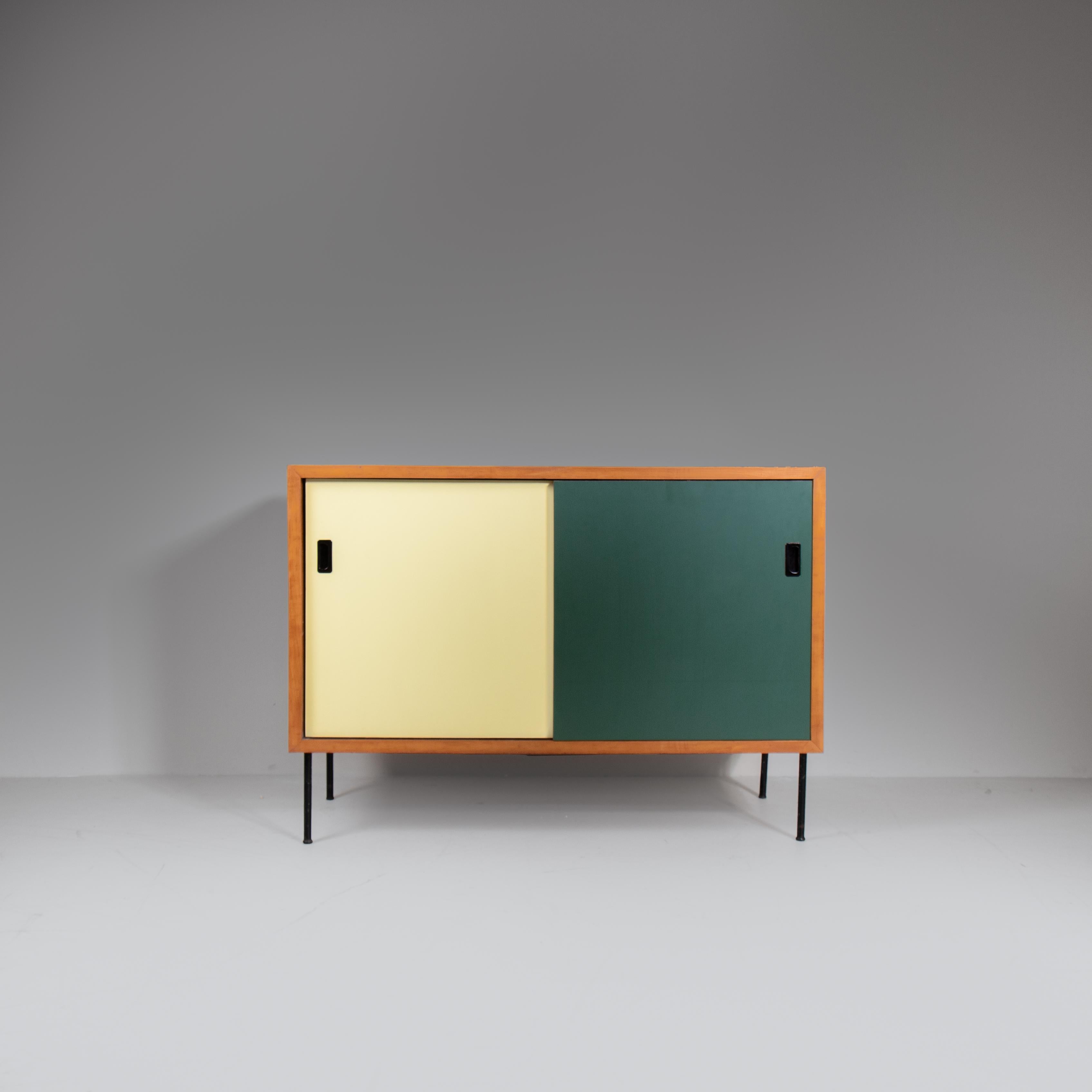 Mid-Century moderno Sideboard verde e giallo in legno e formica, 1960 in vendita