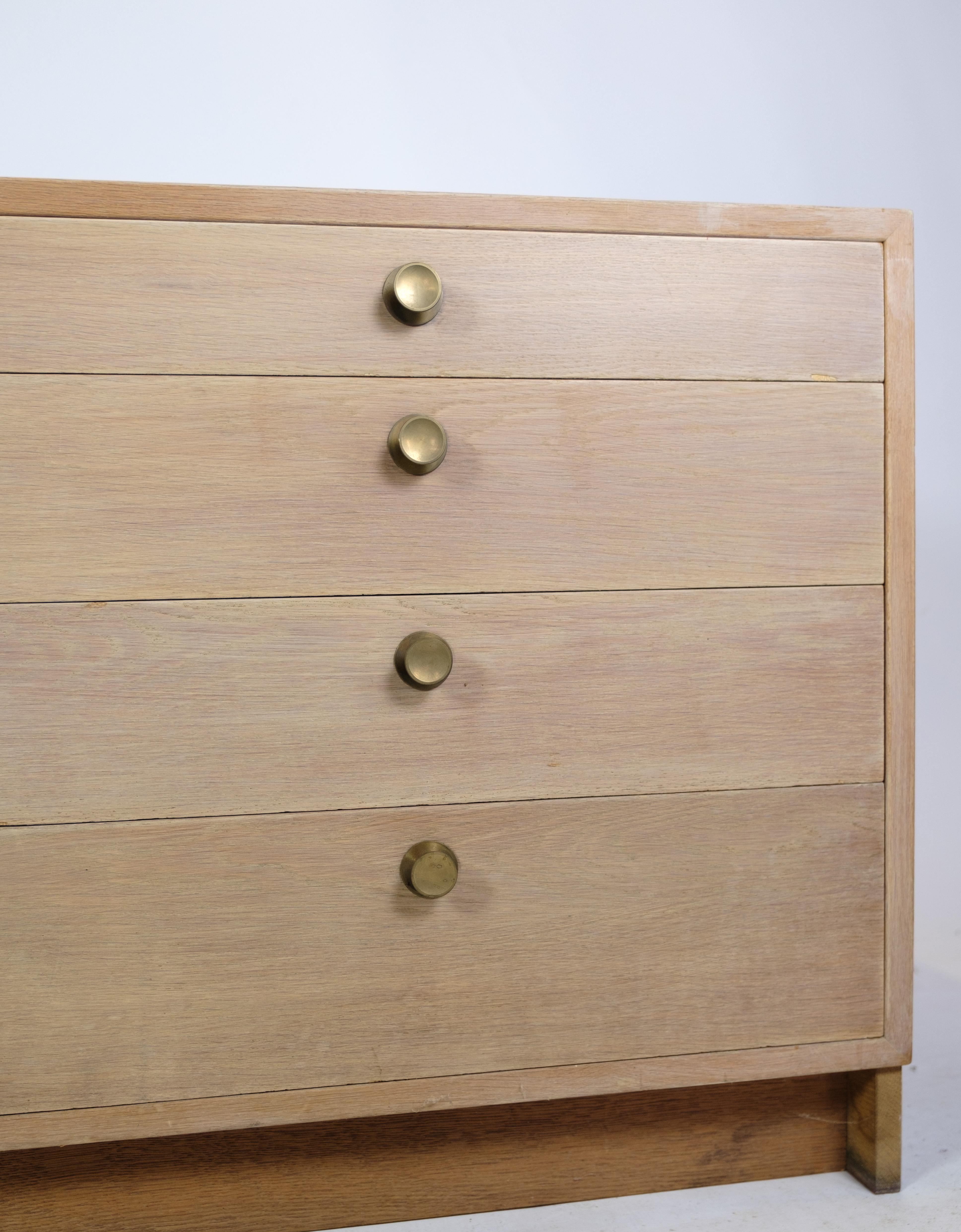 Sideboard / Chest of drawers by Børge Mogensen in Oak from the 1960 4