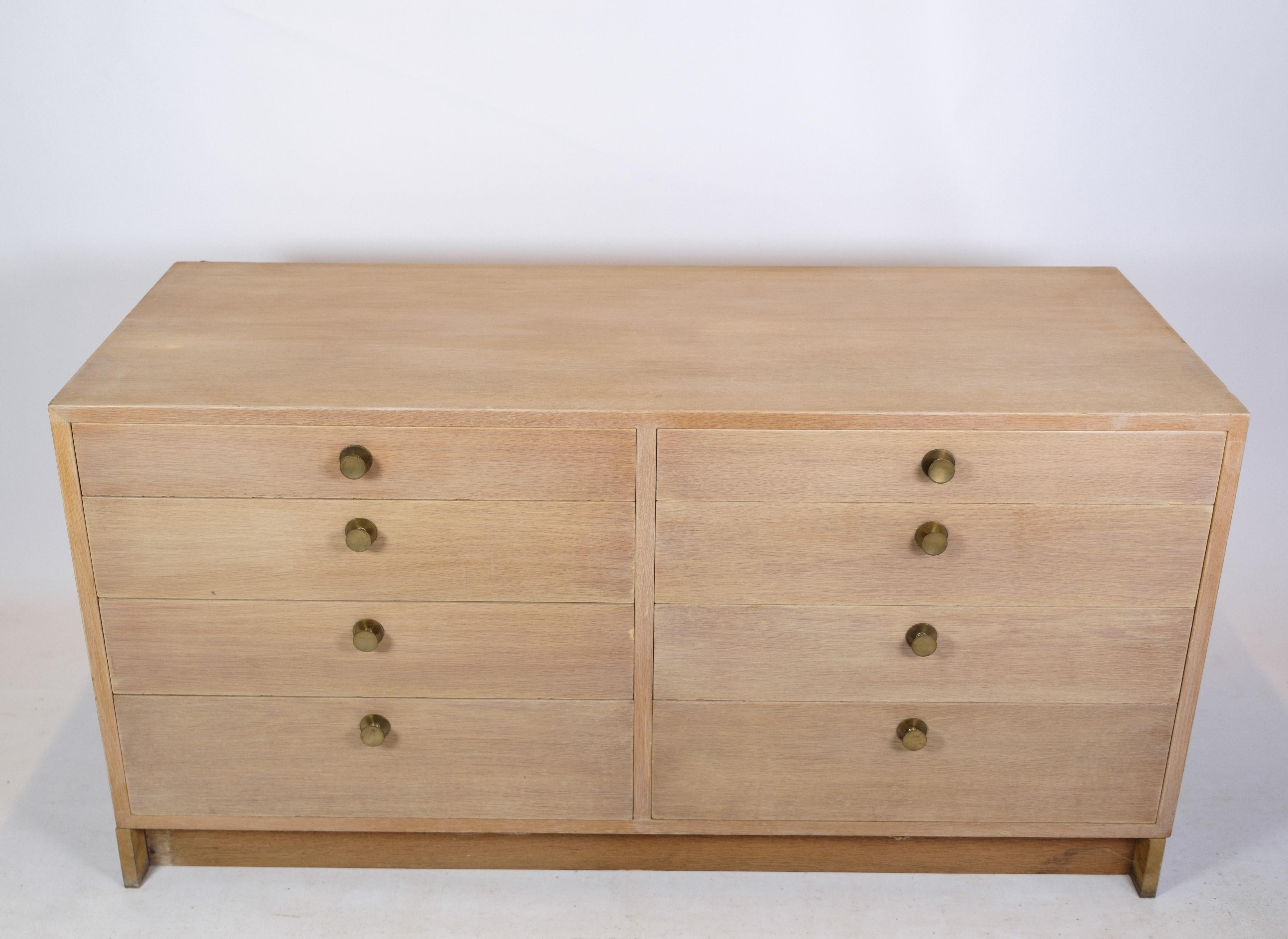 Sideboard / Chest of drawers by Børge Mogensen in Oak from the 1960 5