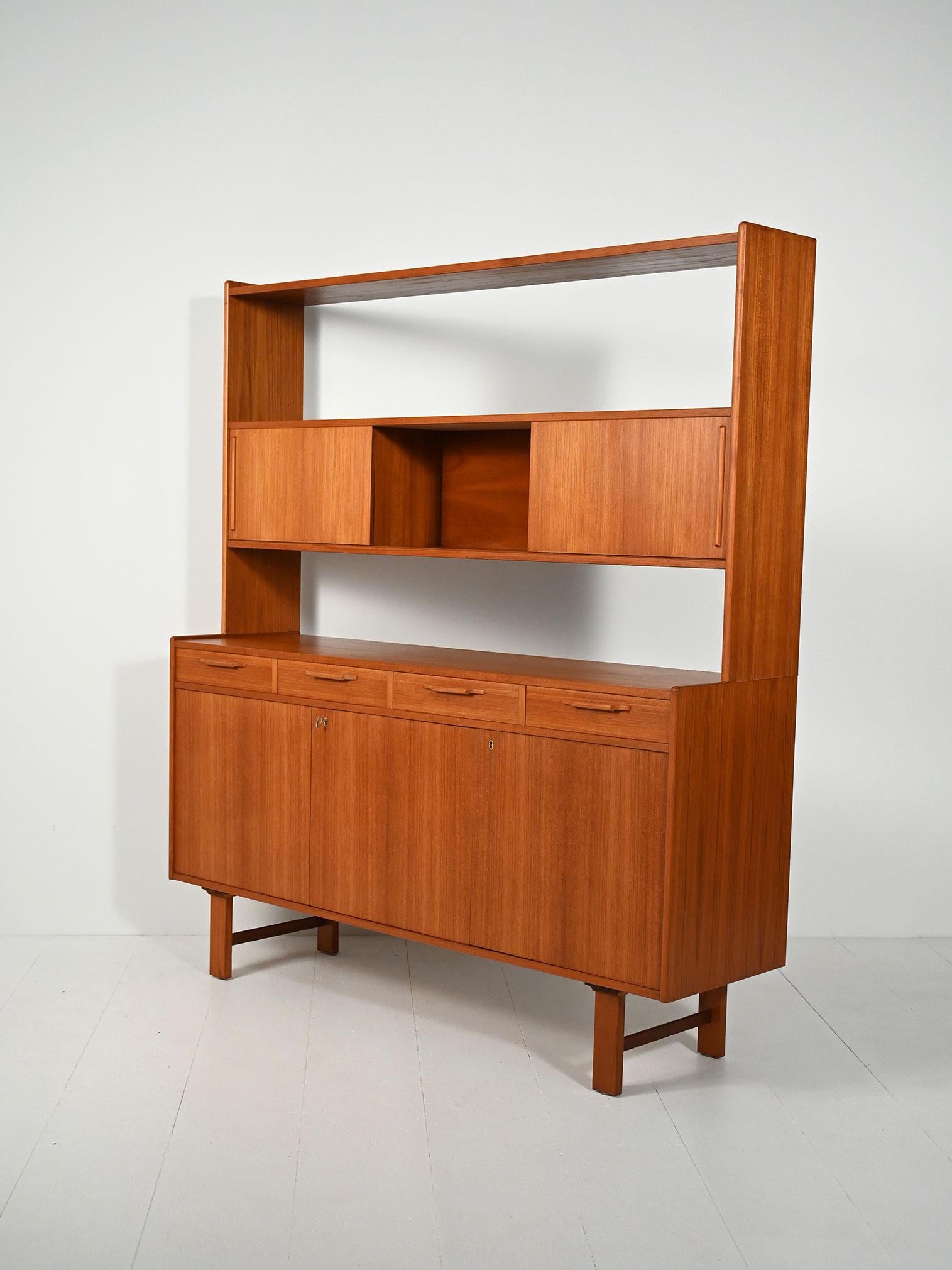 Mid-20th Century Sideboard con libreria in teak, anni ’60 For Sale