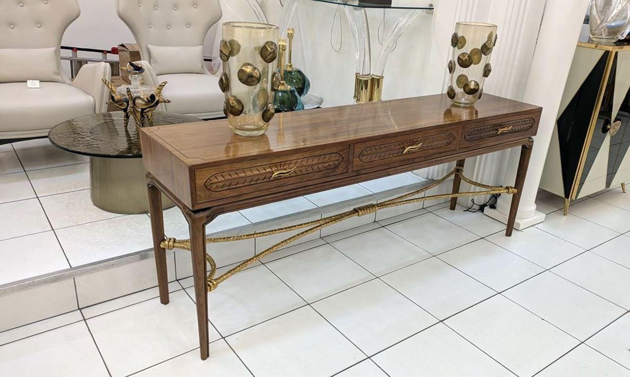 Credenza con 3 cassetti, 1940 circa, legno e bronzo