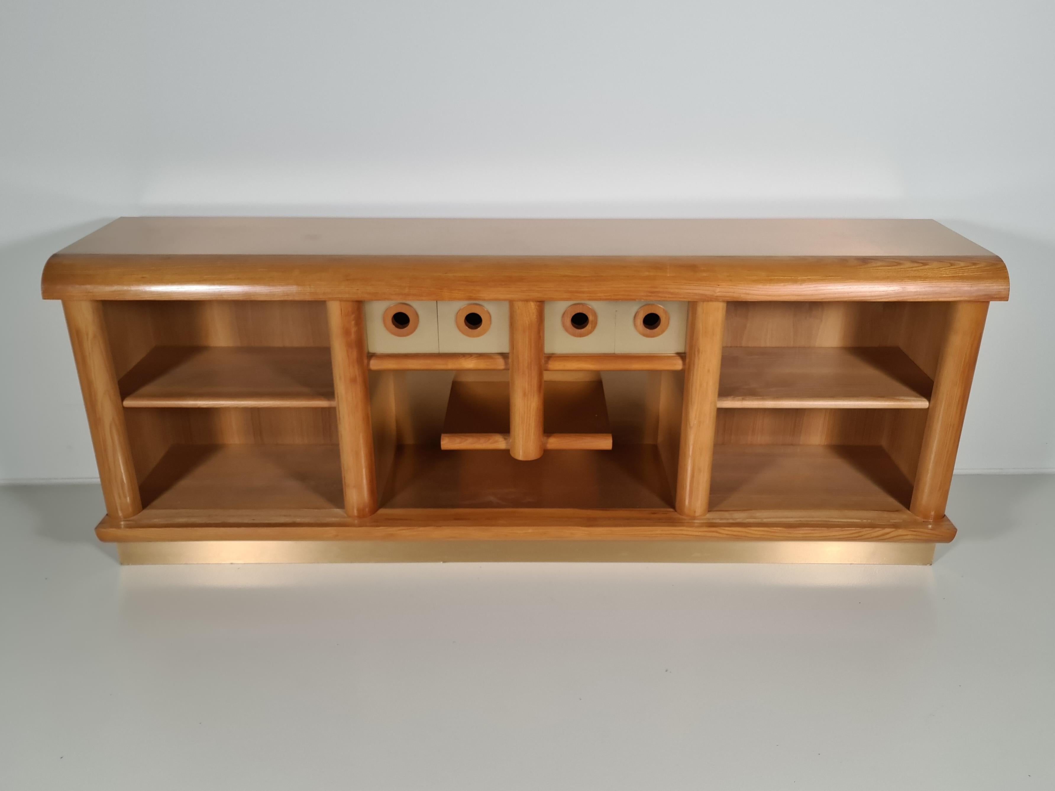 European Sideboard/Credenza in Oak and Brushed Brass, Italy, 1970s For Sale
