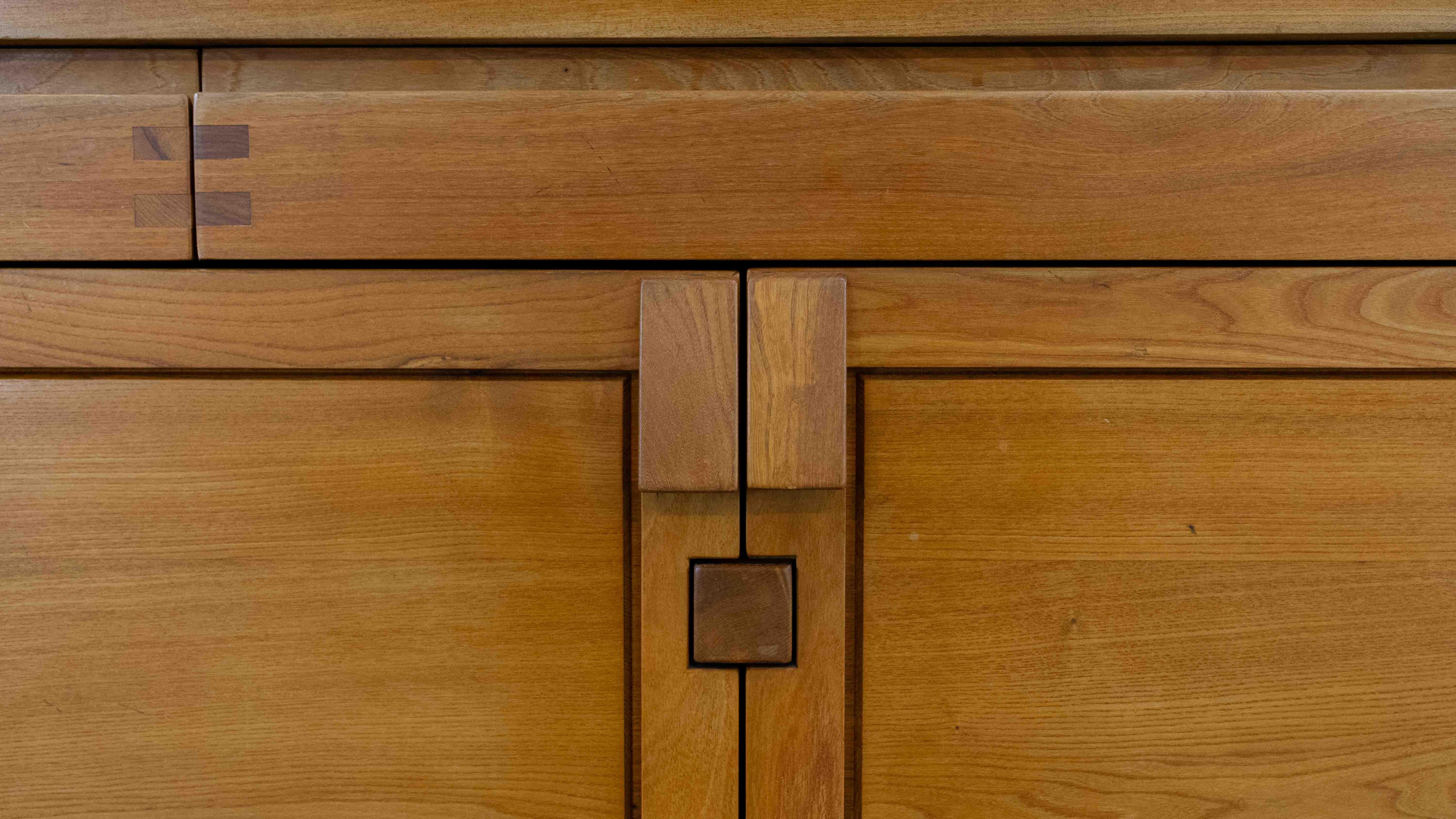 Sideboard / Credenza R08 by Pierre Chapo in Solid Elm For Sale 5