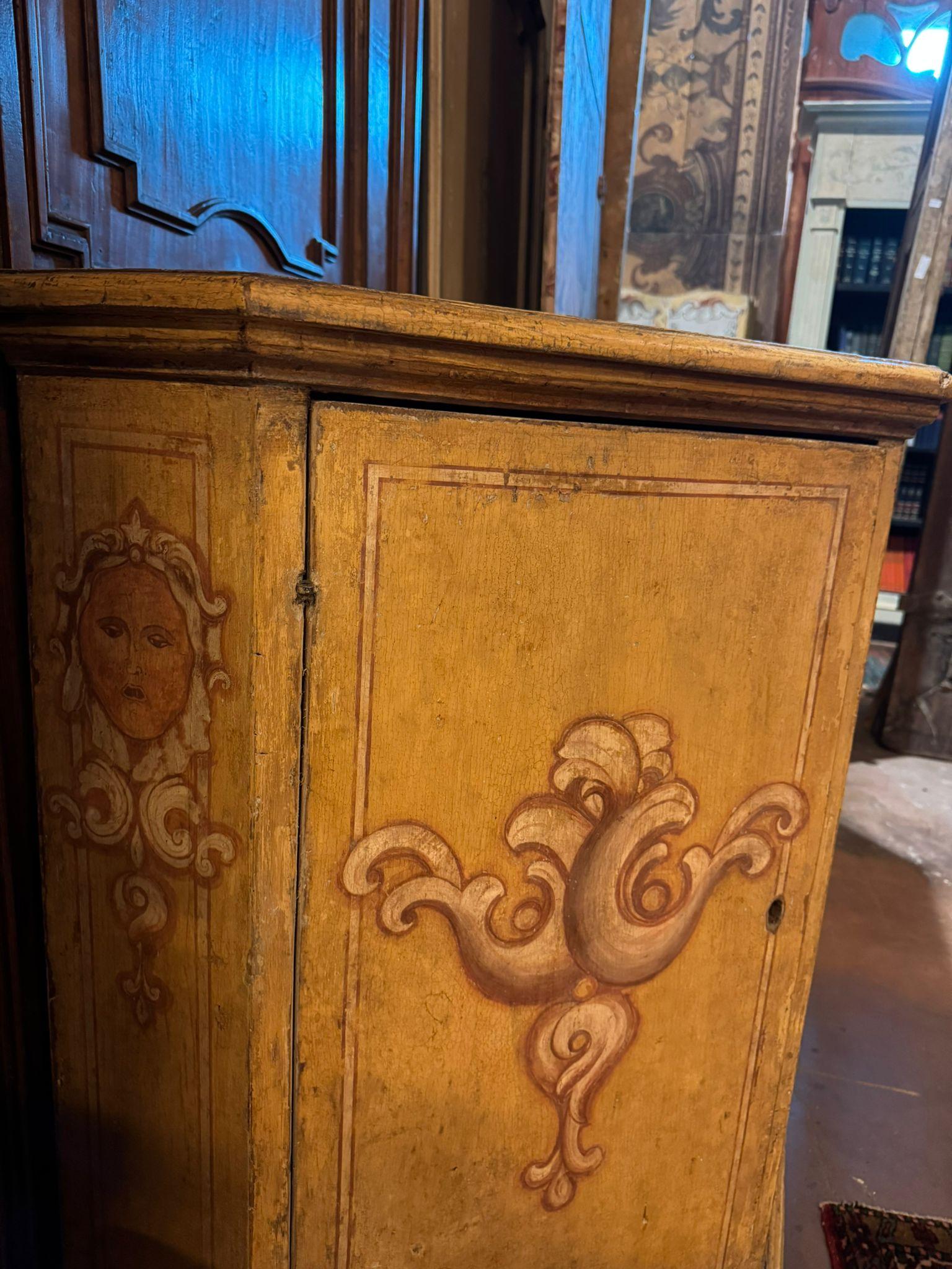 Sideboard credenzas in lacquered wood and painted with figures, Italy For Sale 2