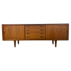 Sideboard danese anni ’60 in teak – H.P. Hansen