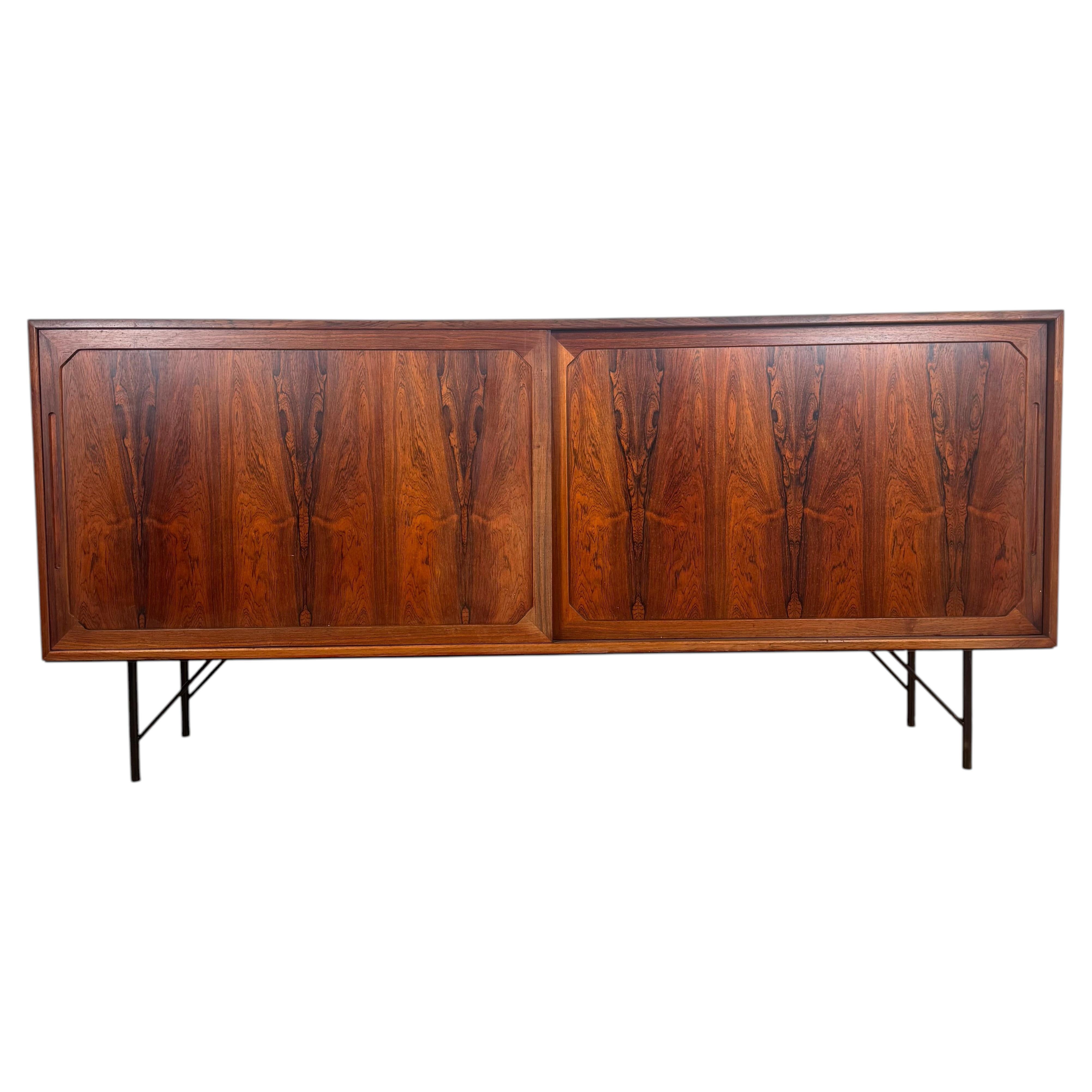 Buffet danois en palissandre, style « Scandinavian Modern », années 60