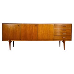 Dänisches Sideboard aus Teakholz im skandinavisch-modernen Stil, 1960er Jahre