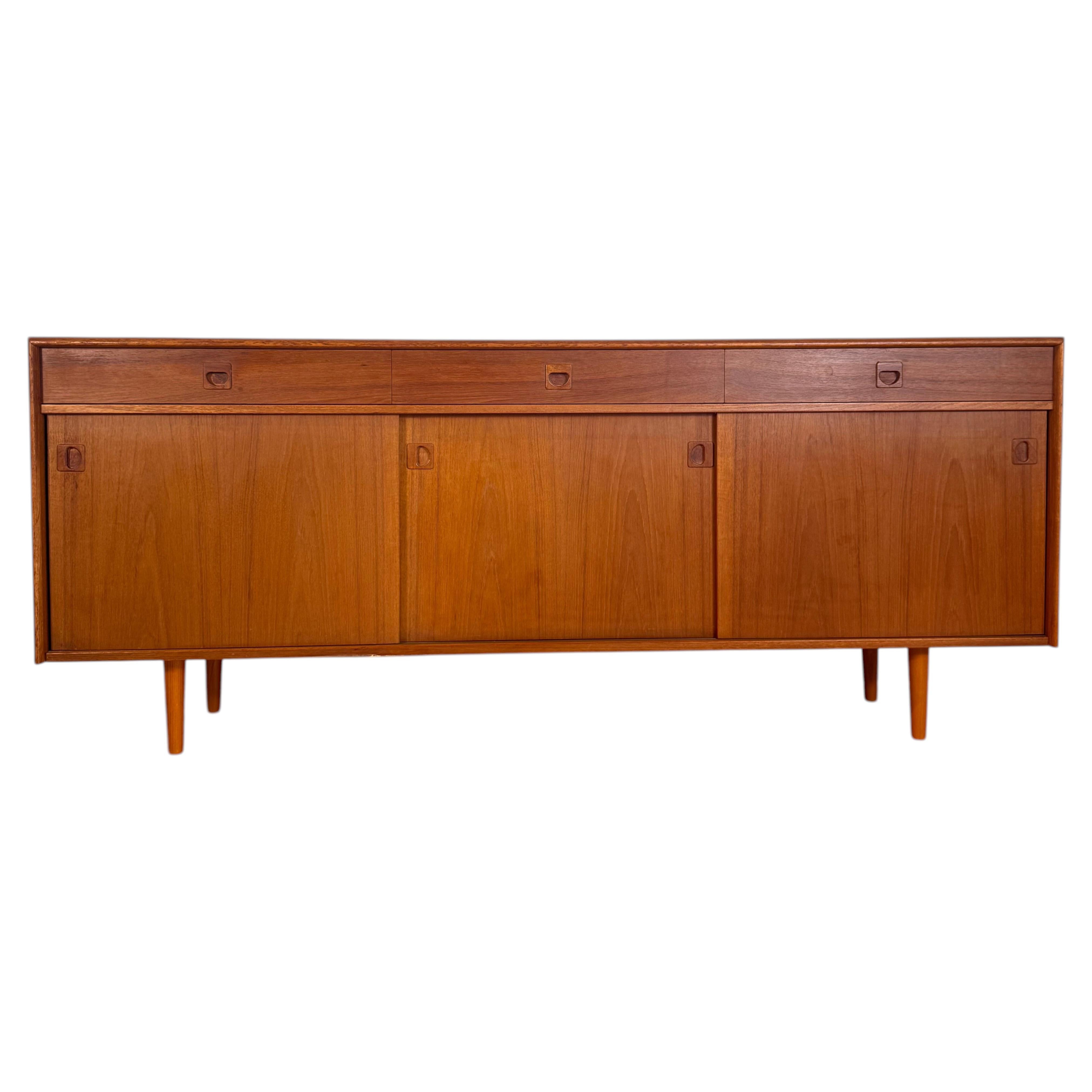 Sideboard danese in teak Scandinavian Modern, anni ’60