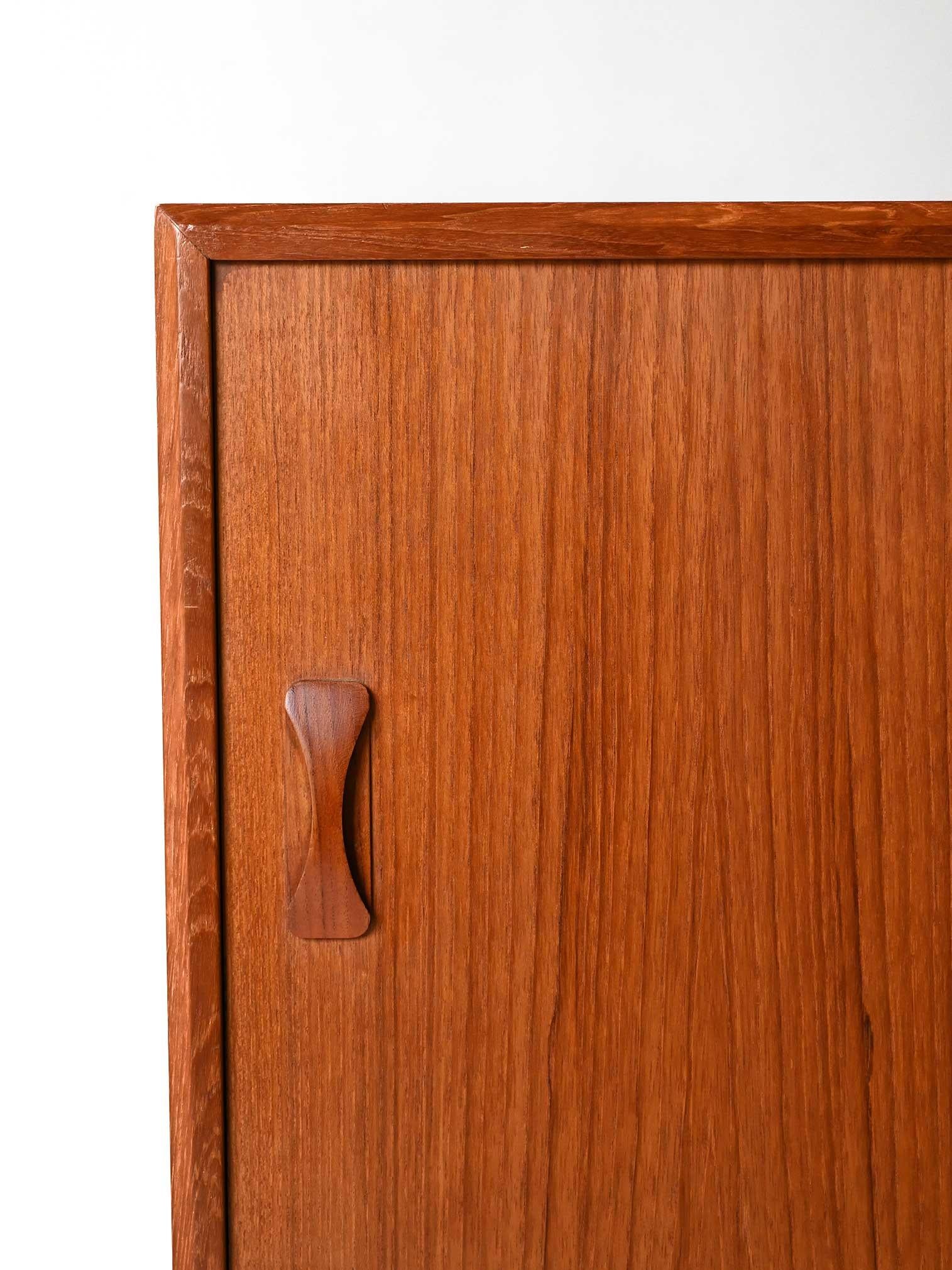 Teak Sideboard danese vintage Clausen & Søn in teak For Sale