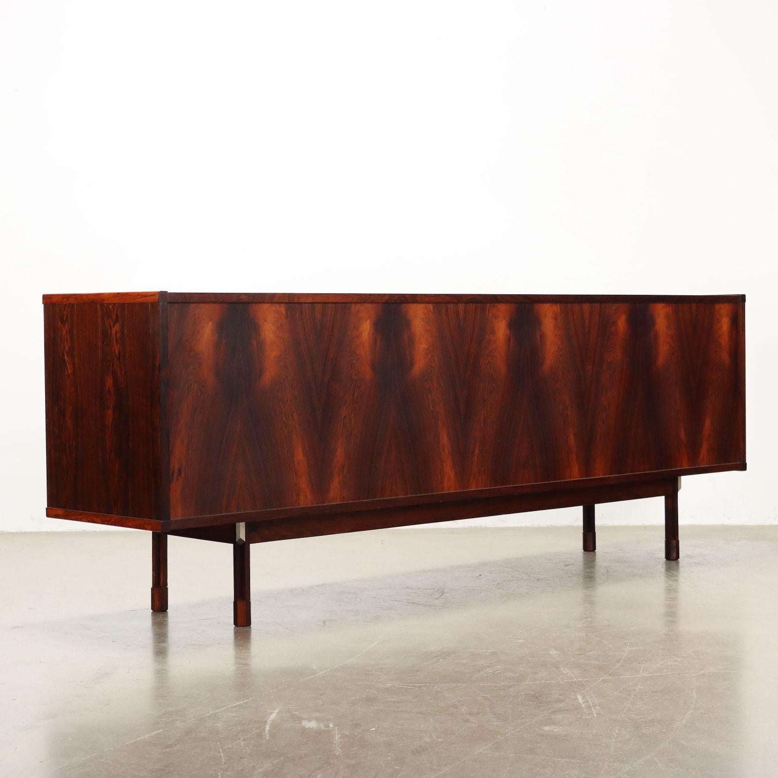 Jacaranda Buffet des années 1960 du centre en vente