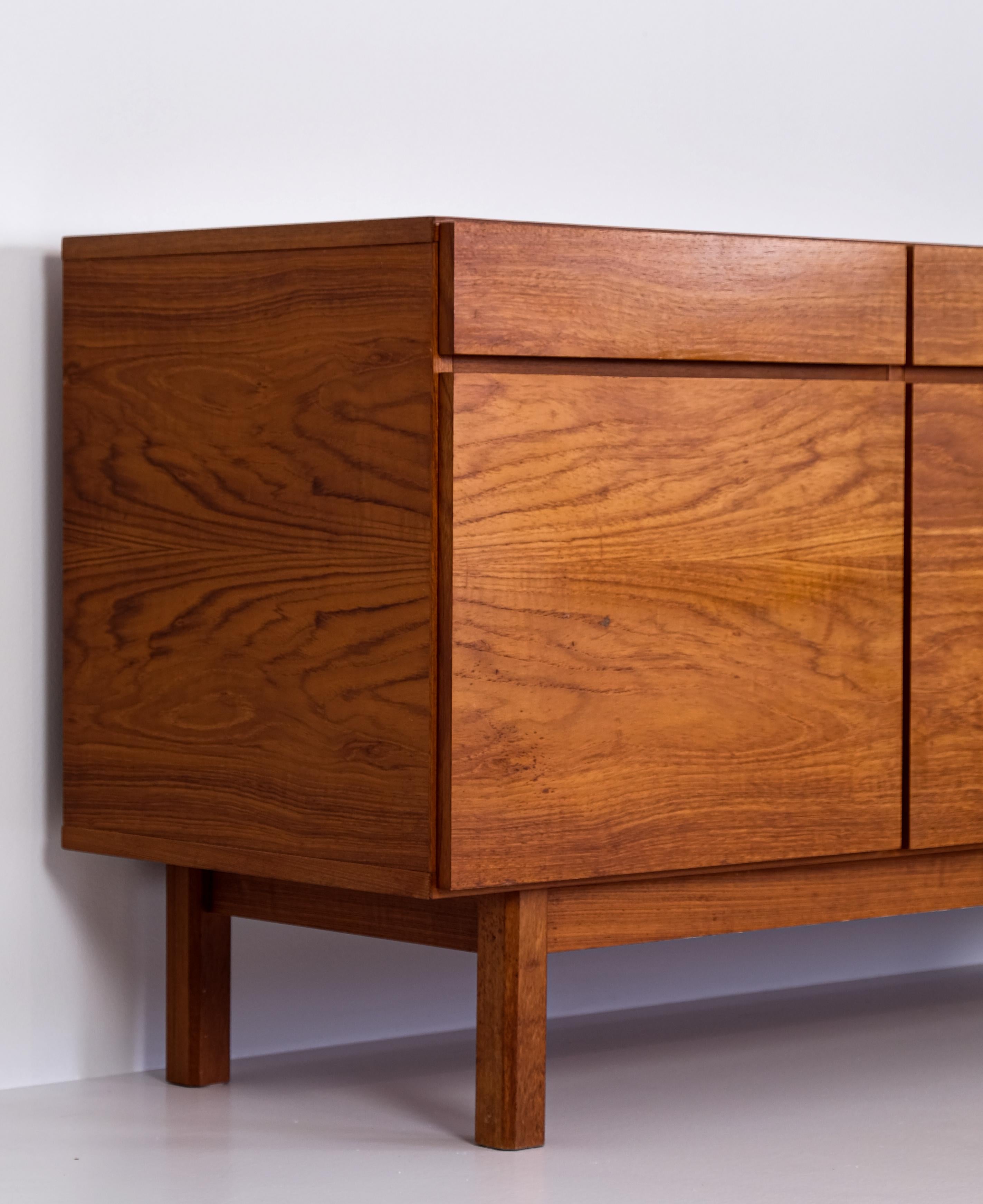 Very beautiful sideboard with fantastic walnut veneer with perfect grain.
Produced in Denmark, 1960s.