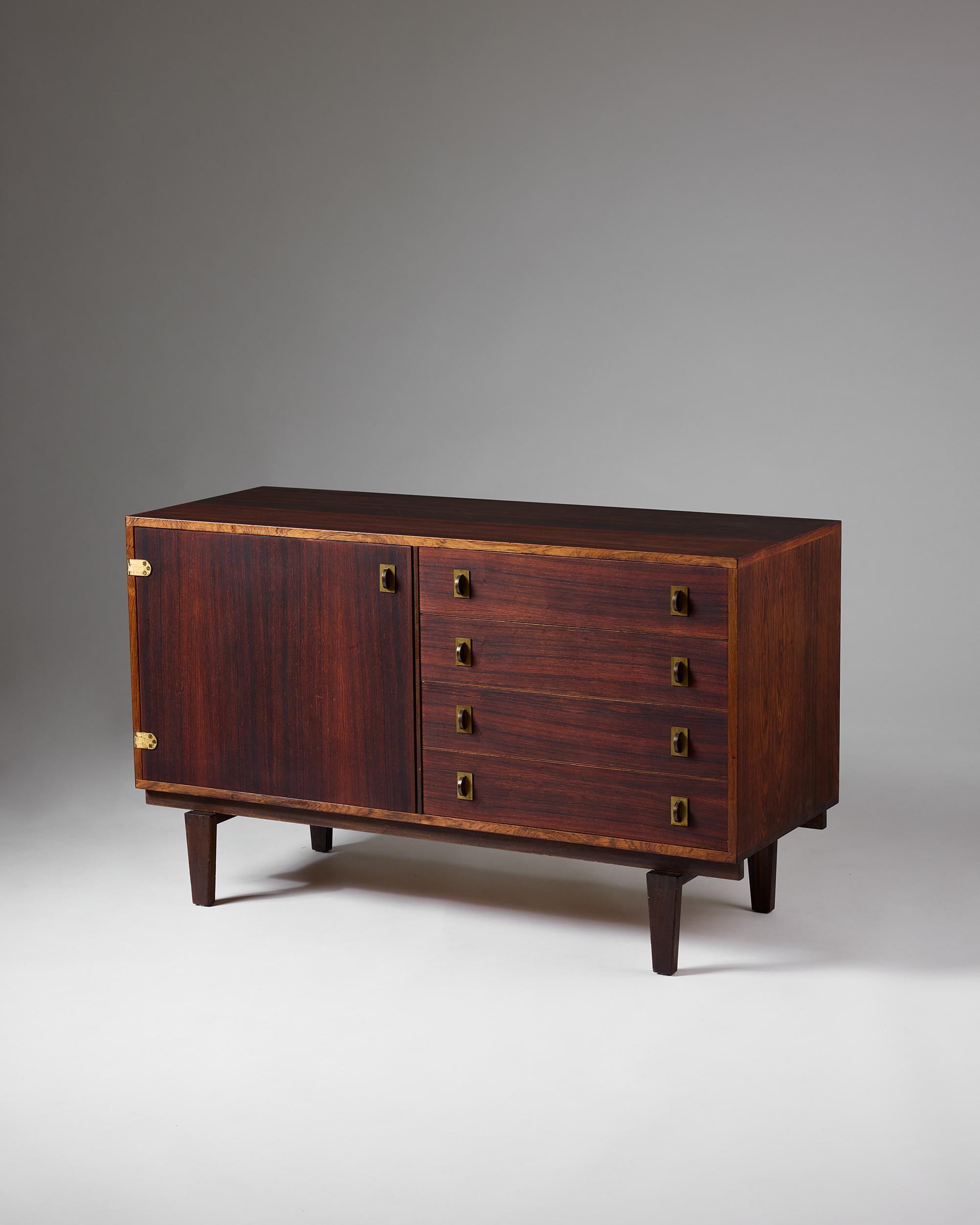 Scandinave moderne Buffet Designé par Peter Løvig Nielsen en vente